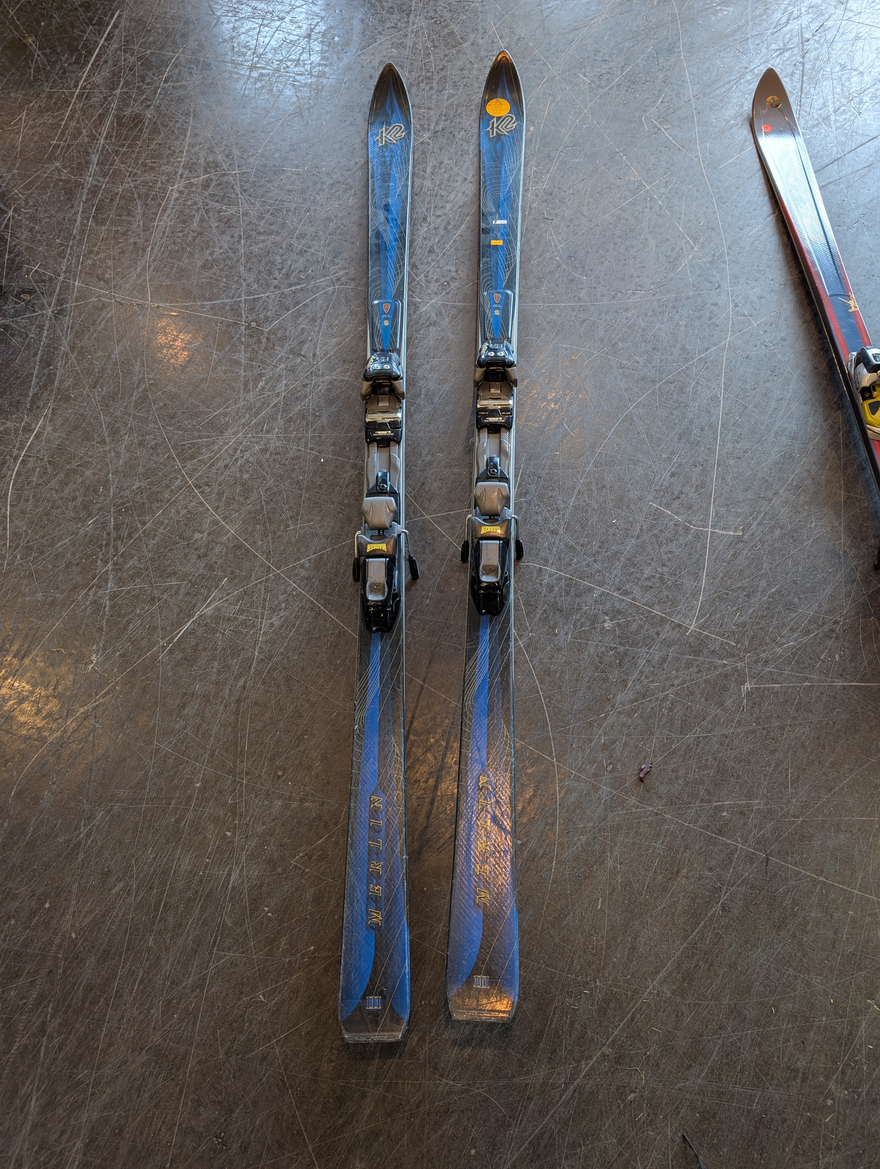 MERLIN Performance Skis with Bindings