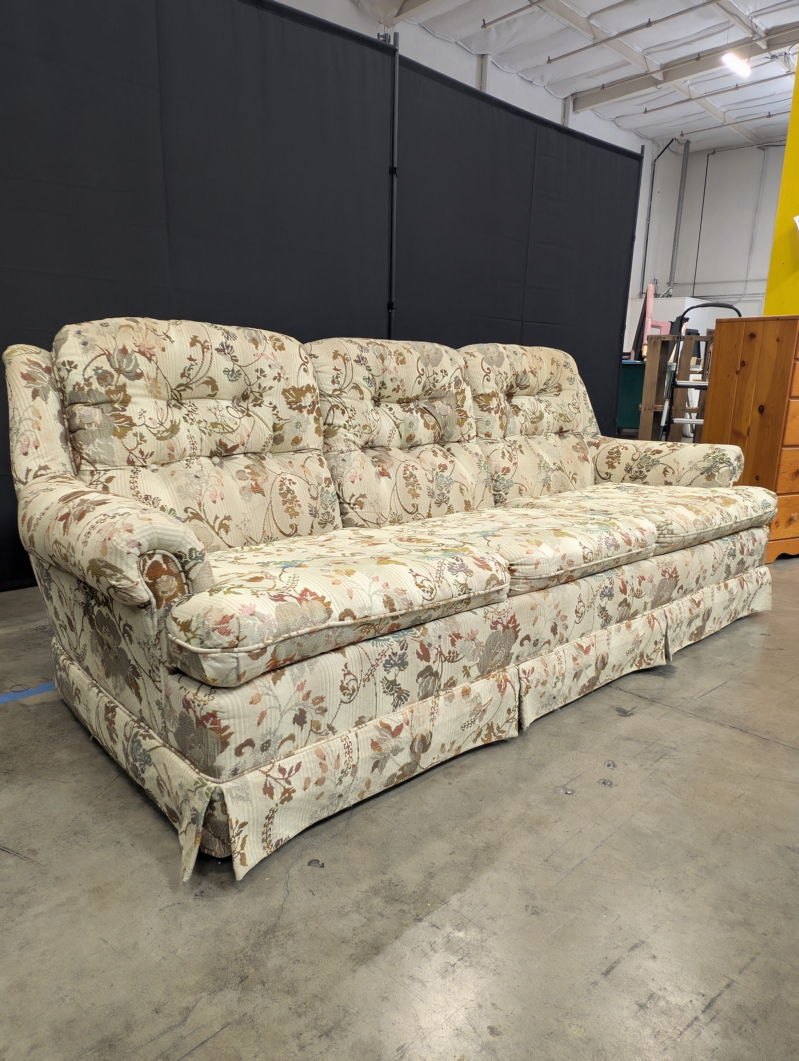 Vintage Style Floral Stratford Company Three-Seater Sofa