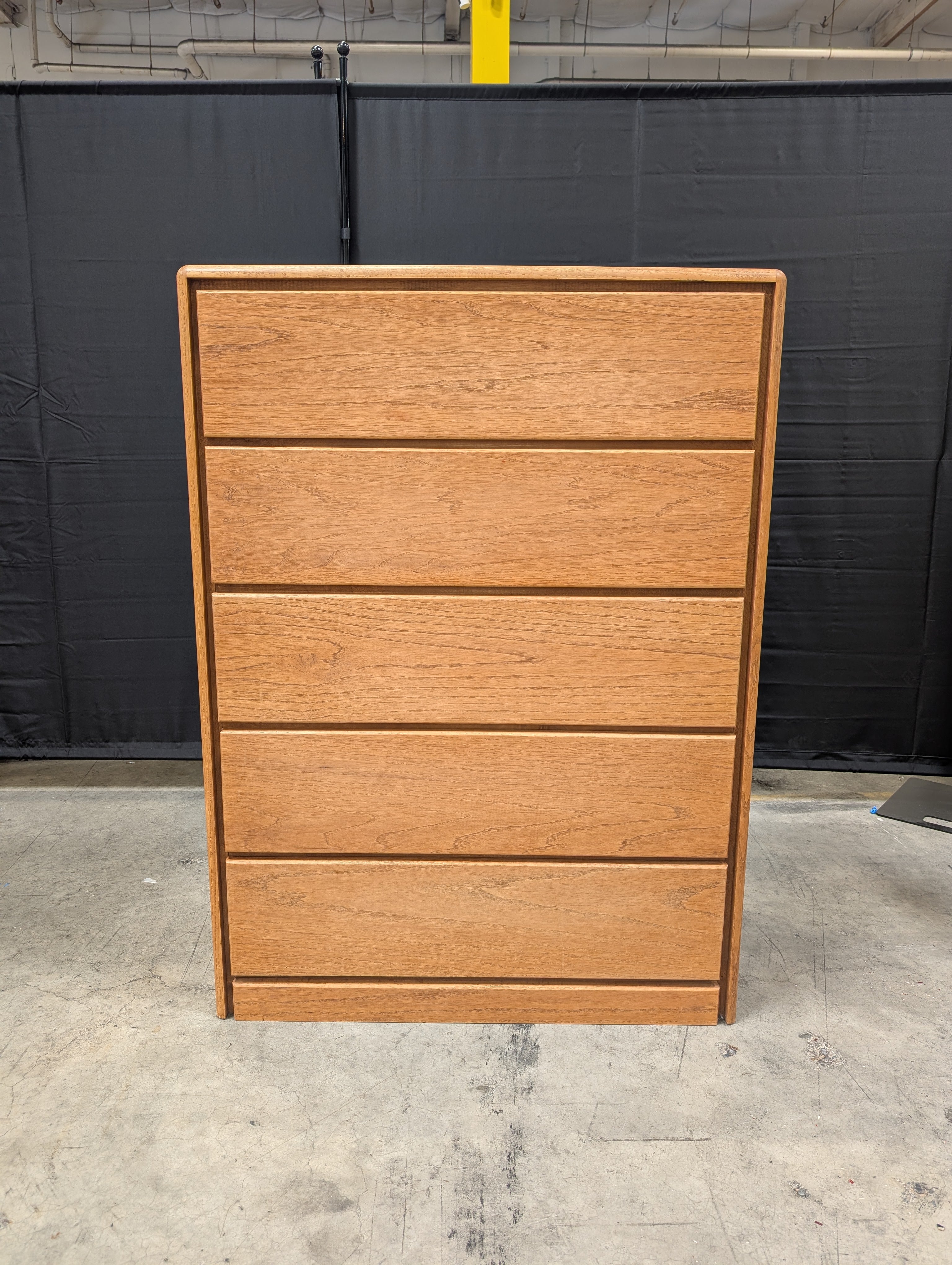 Light Wood Five-Drawer Dresser with Rounded Edges