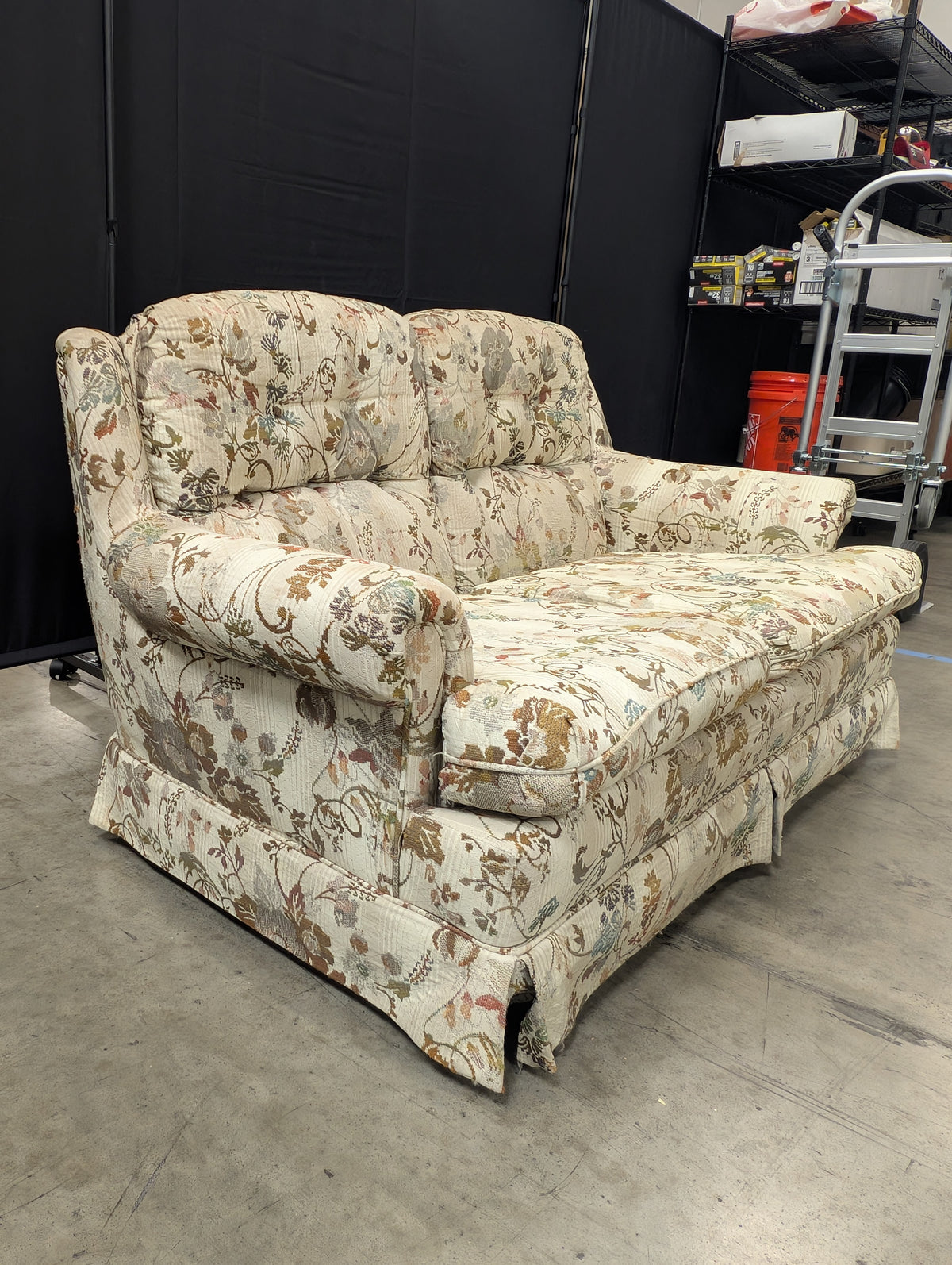 Traditional Botanical Pattern Two-Seater Sofa