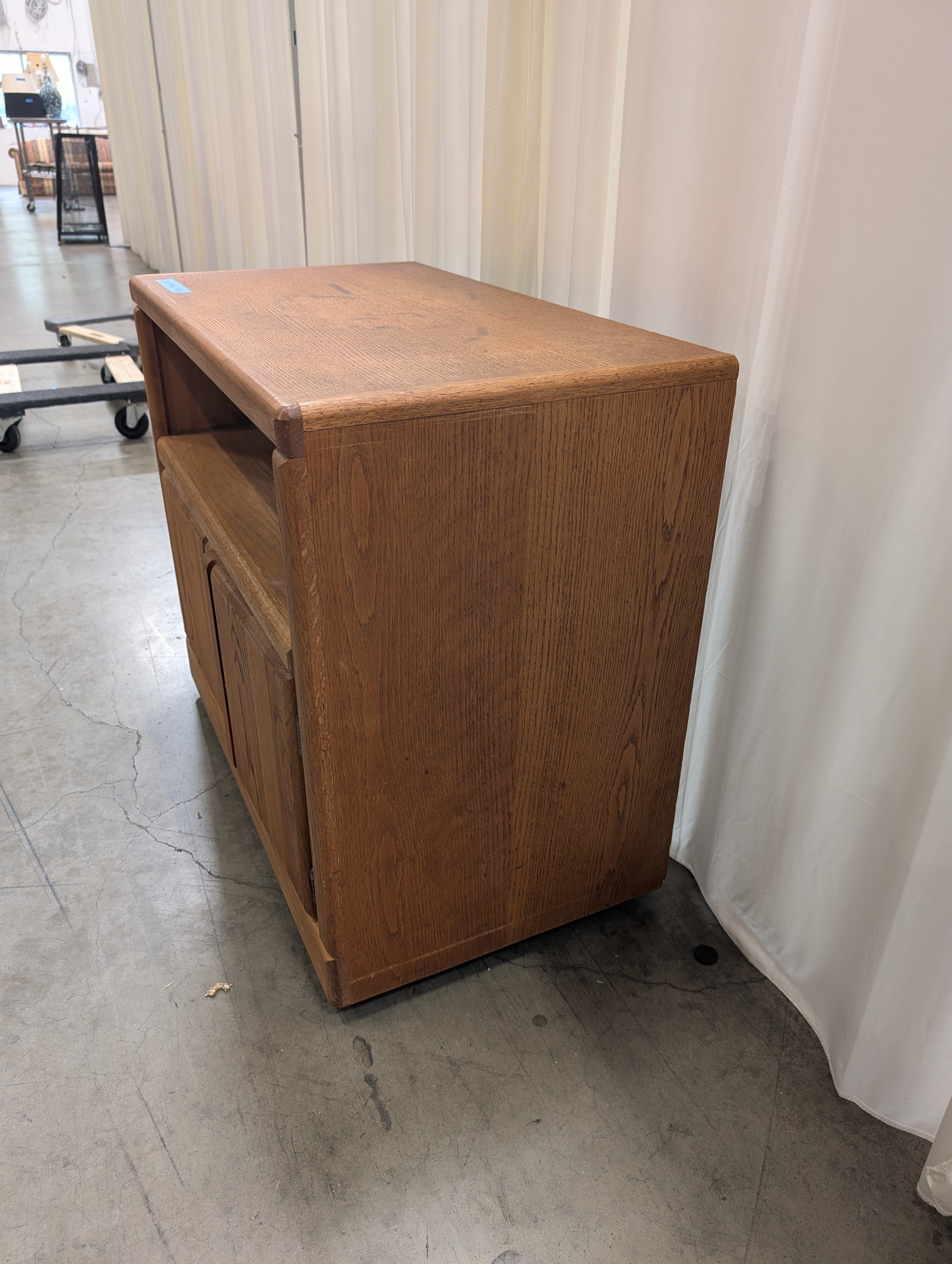 Mid-Century Style Two-Door TV Stand in Oak