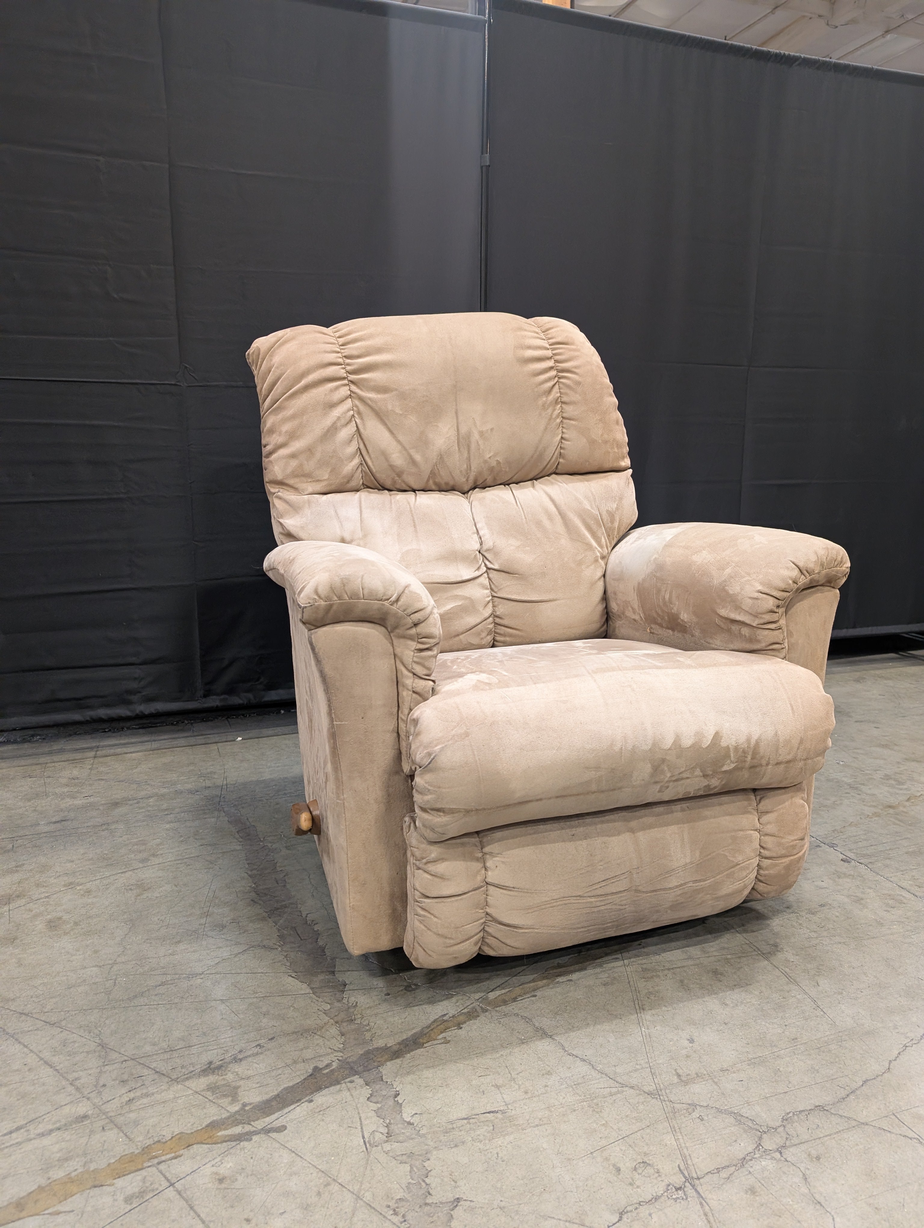 Plush LaZboy Recliner Chair