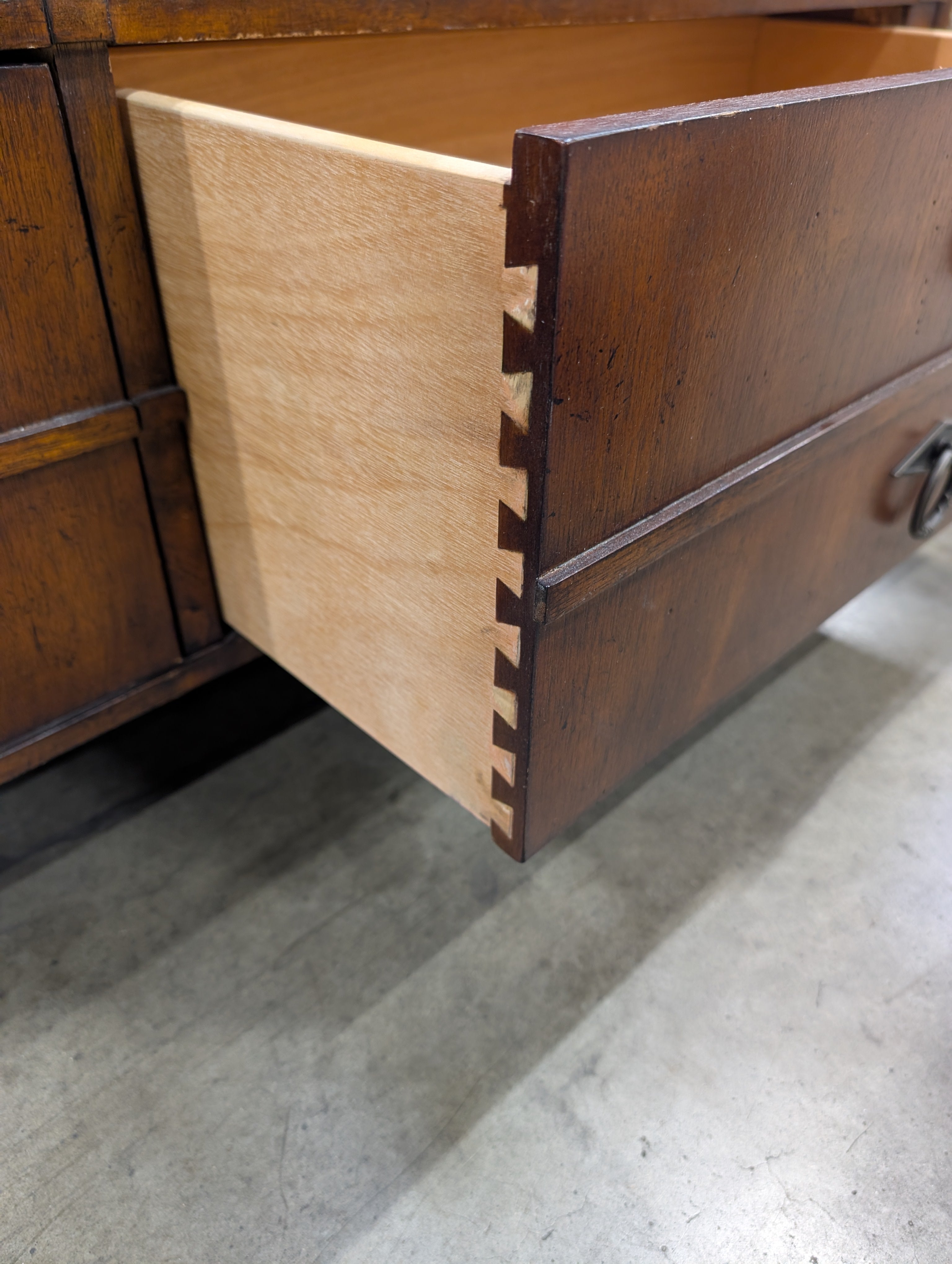 Traditional Hardwood Coffee Table with eight Storage Drawers