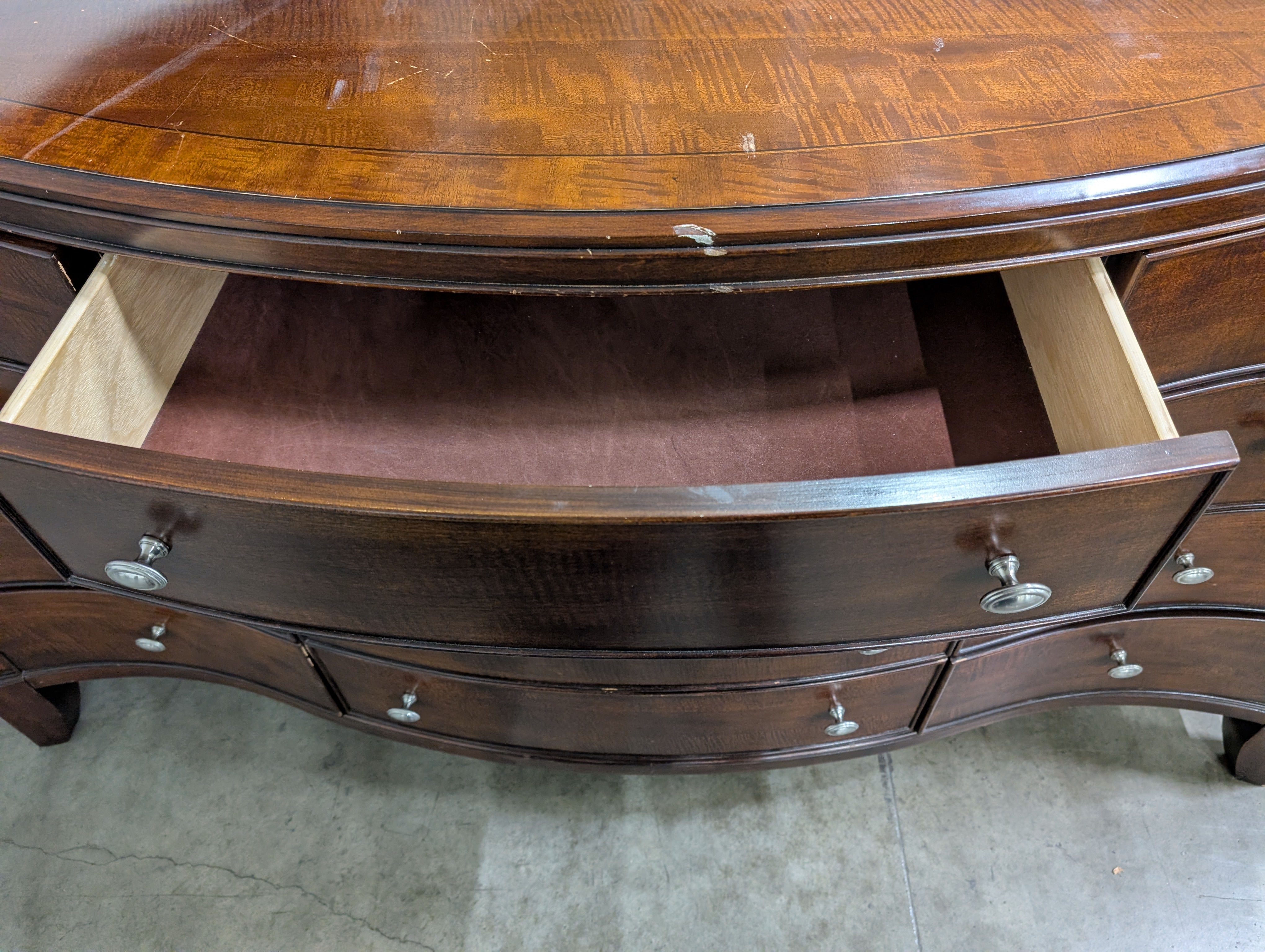 Curved Hardwood Twelve drawers mirror Dresser with Mirror
