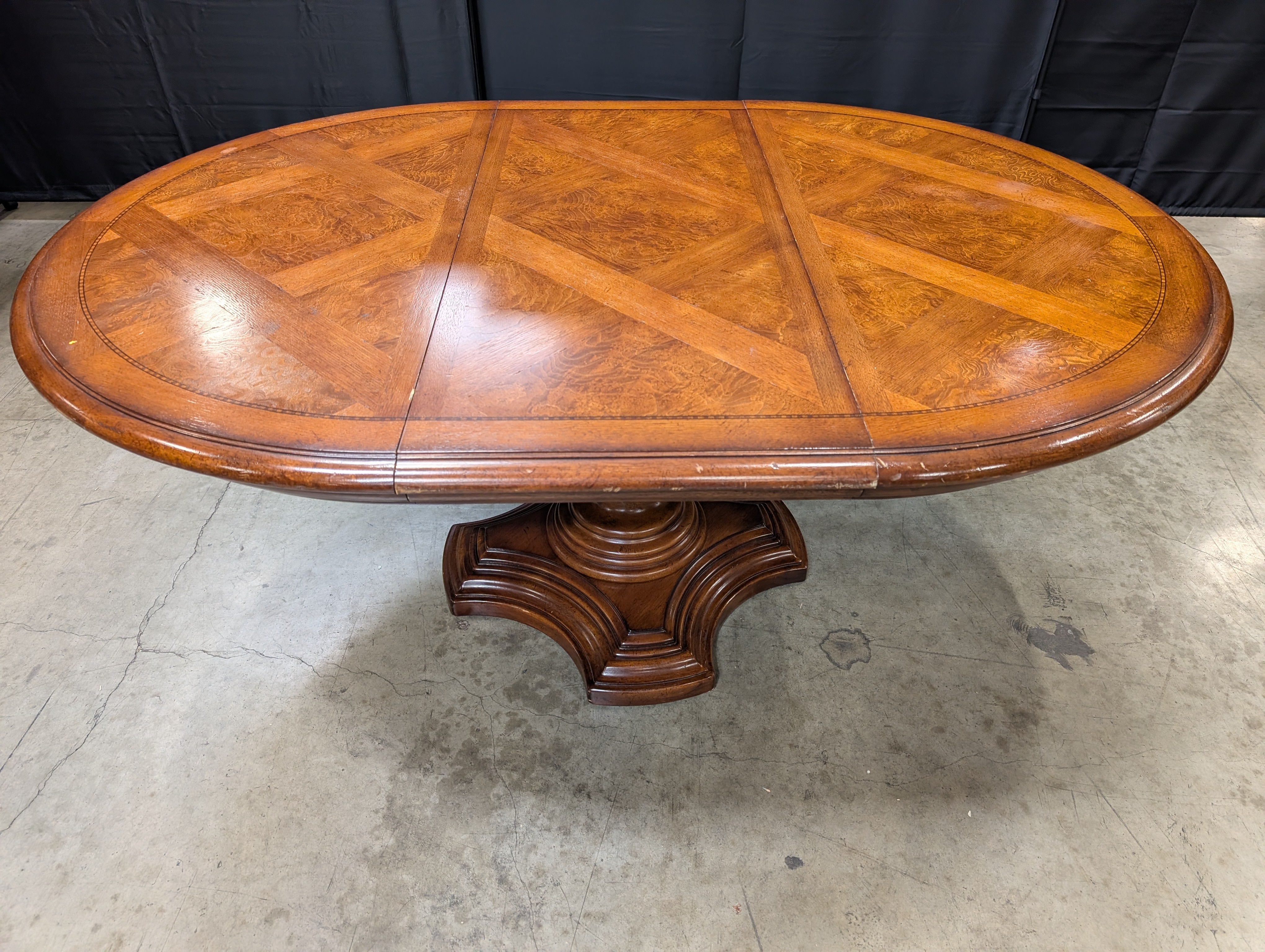 Round Inlaid Wood Pedestal Dining Table