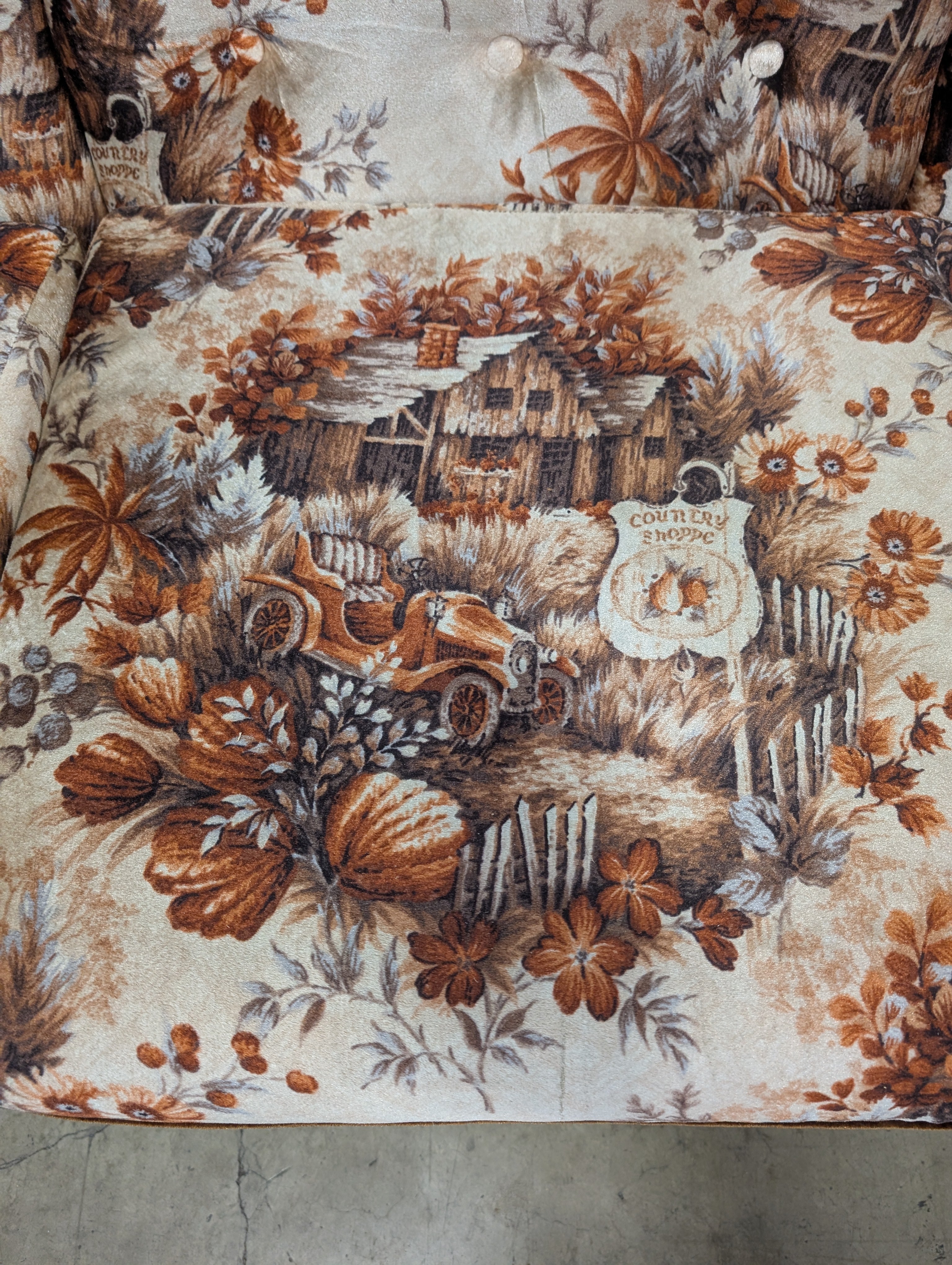 Vintage Country Shoppe Pattern Upholstered Couch with Rolled Arms