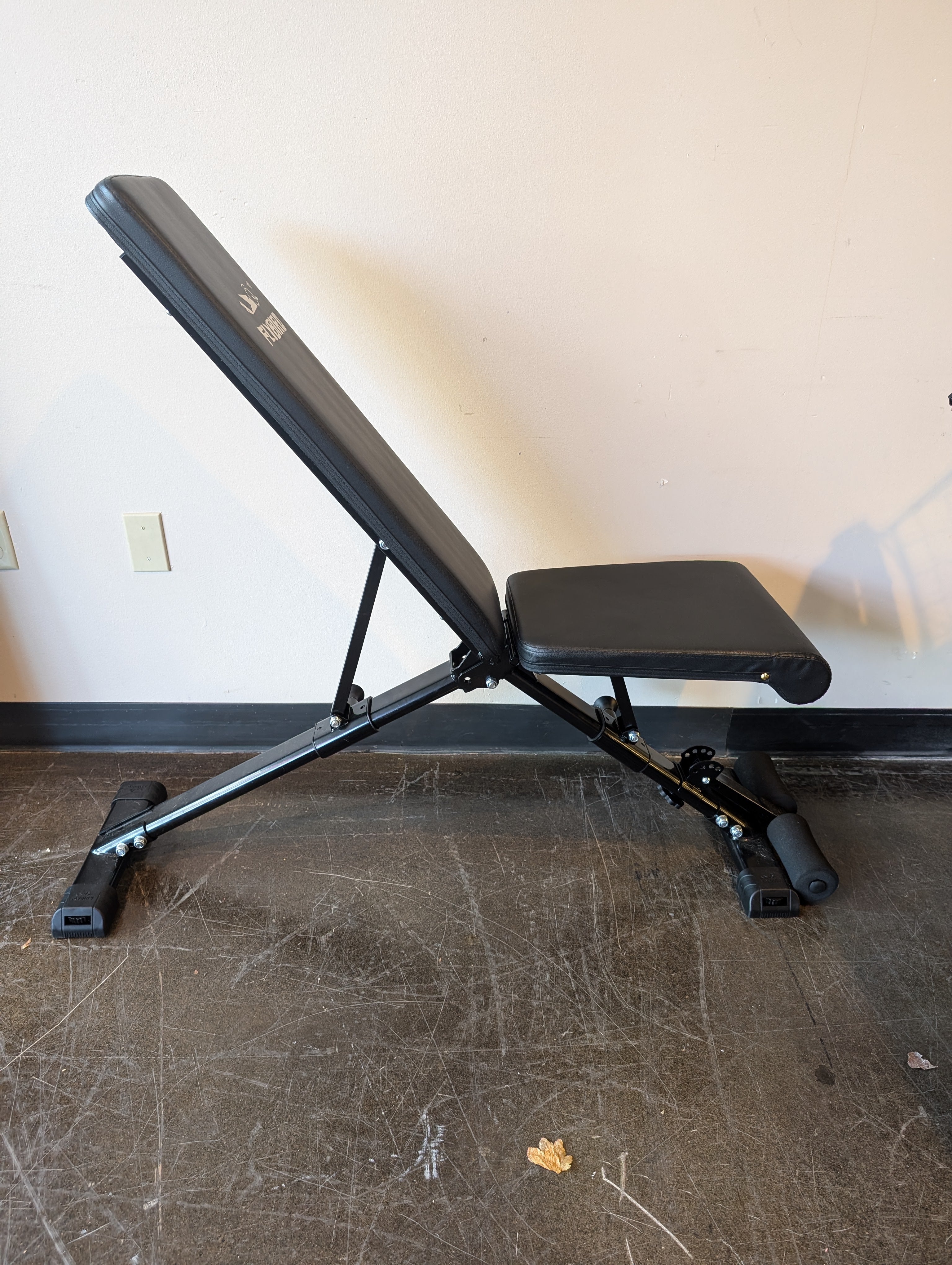 FLYBIRD Sturdy Compact Adjustable Weight Bench