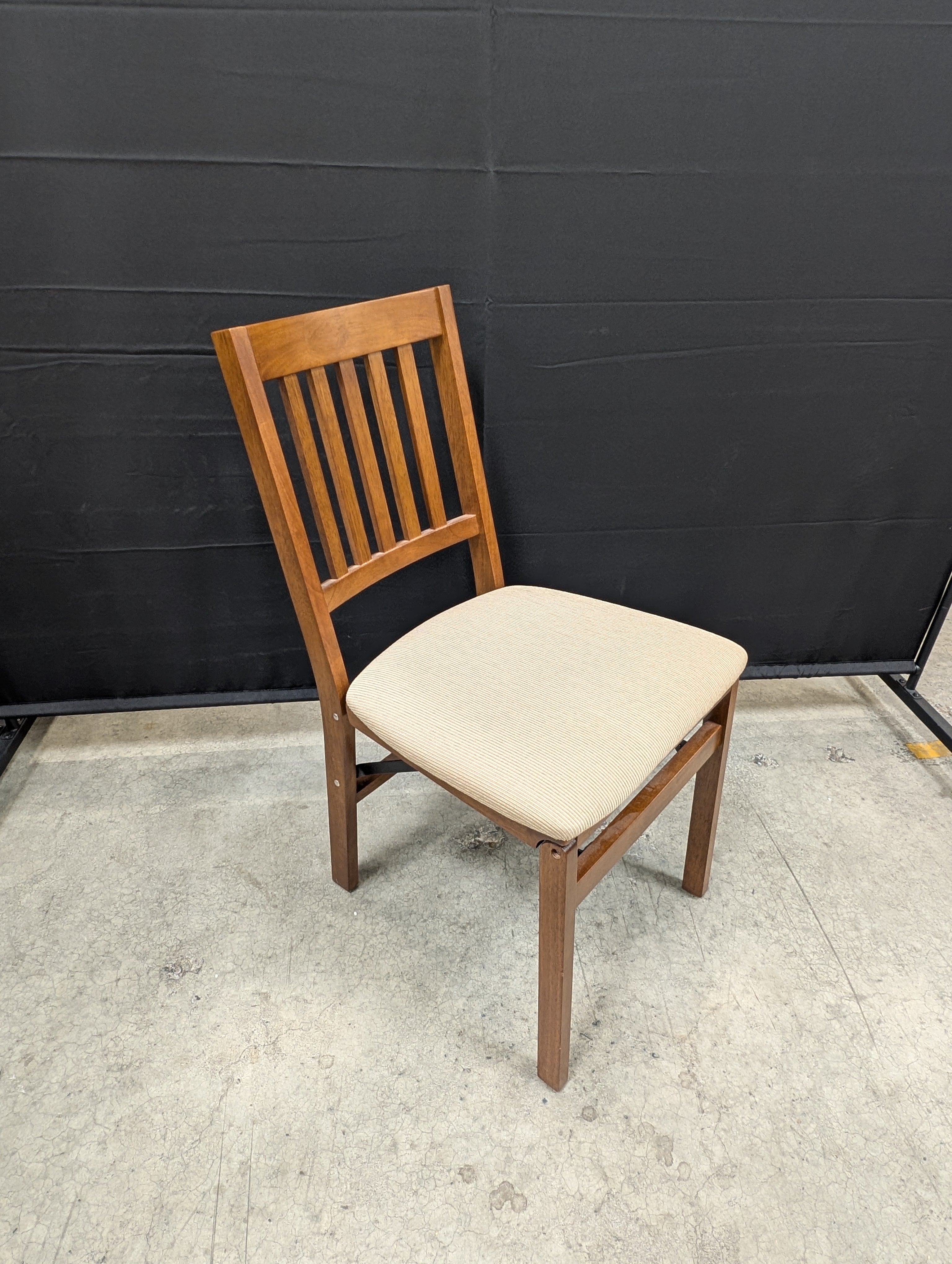 Set of Four - STAKMORE Folding Chairs
