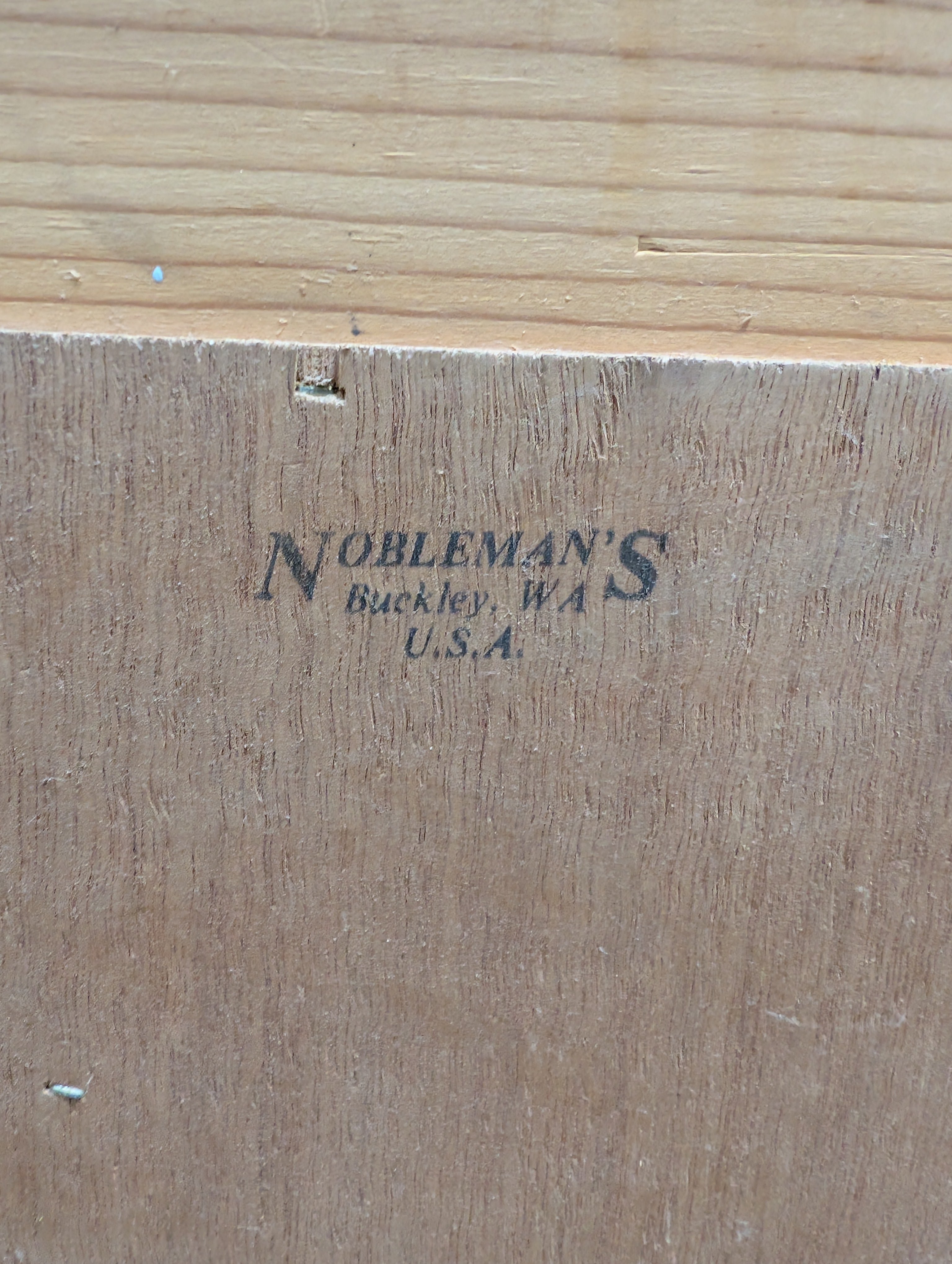 Traditional Red Wood Hutch Cabinet with Glass Doors