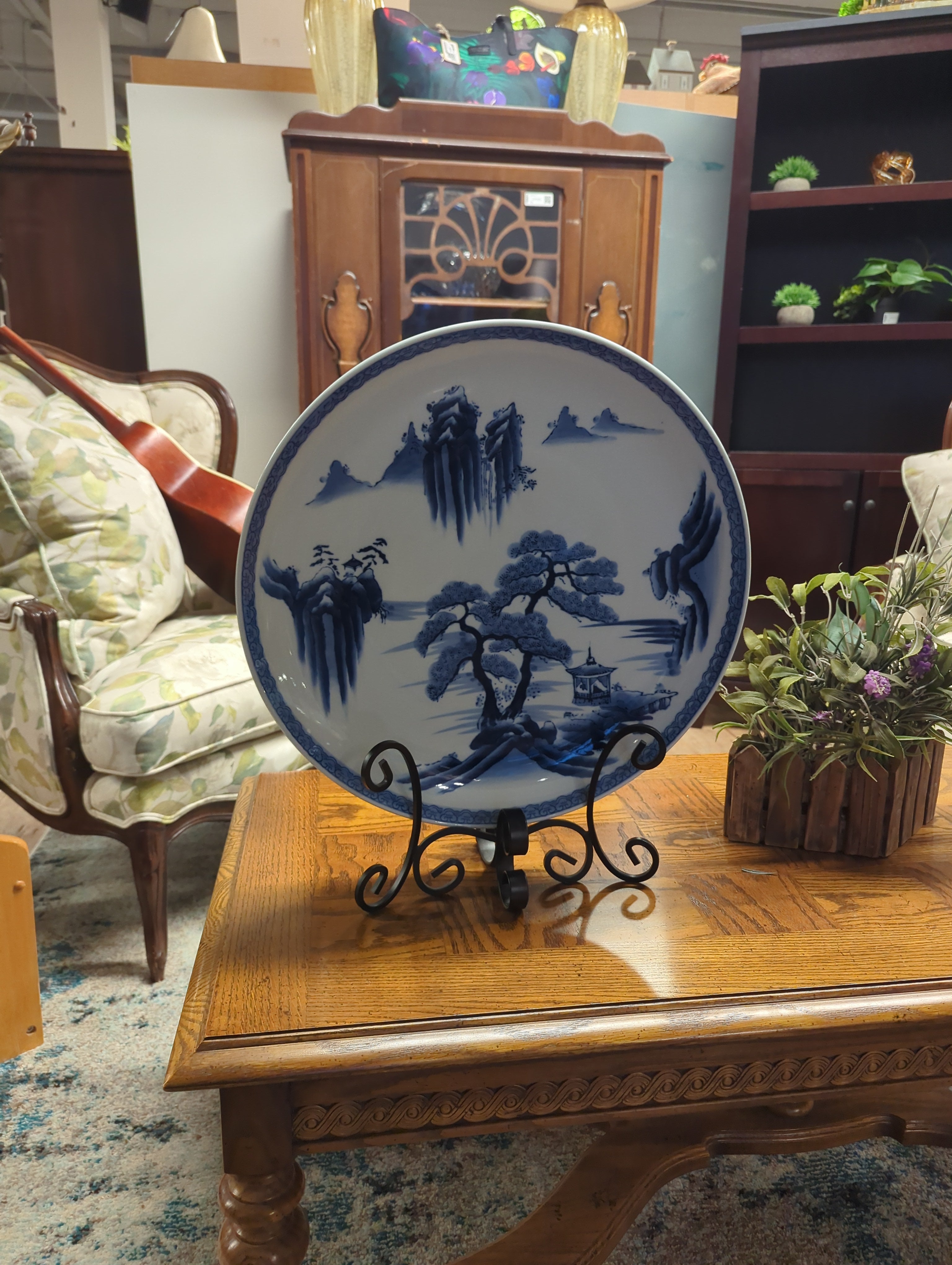 Decorative Blue and White Porcelain Charger Plate with Scenic Design