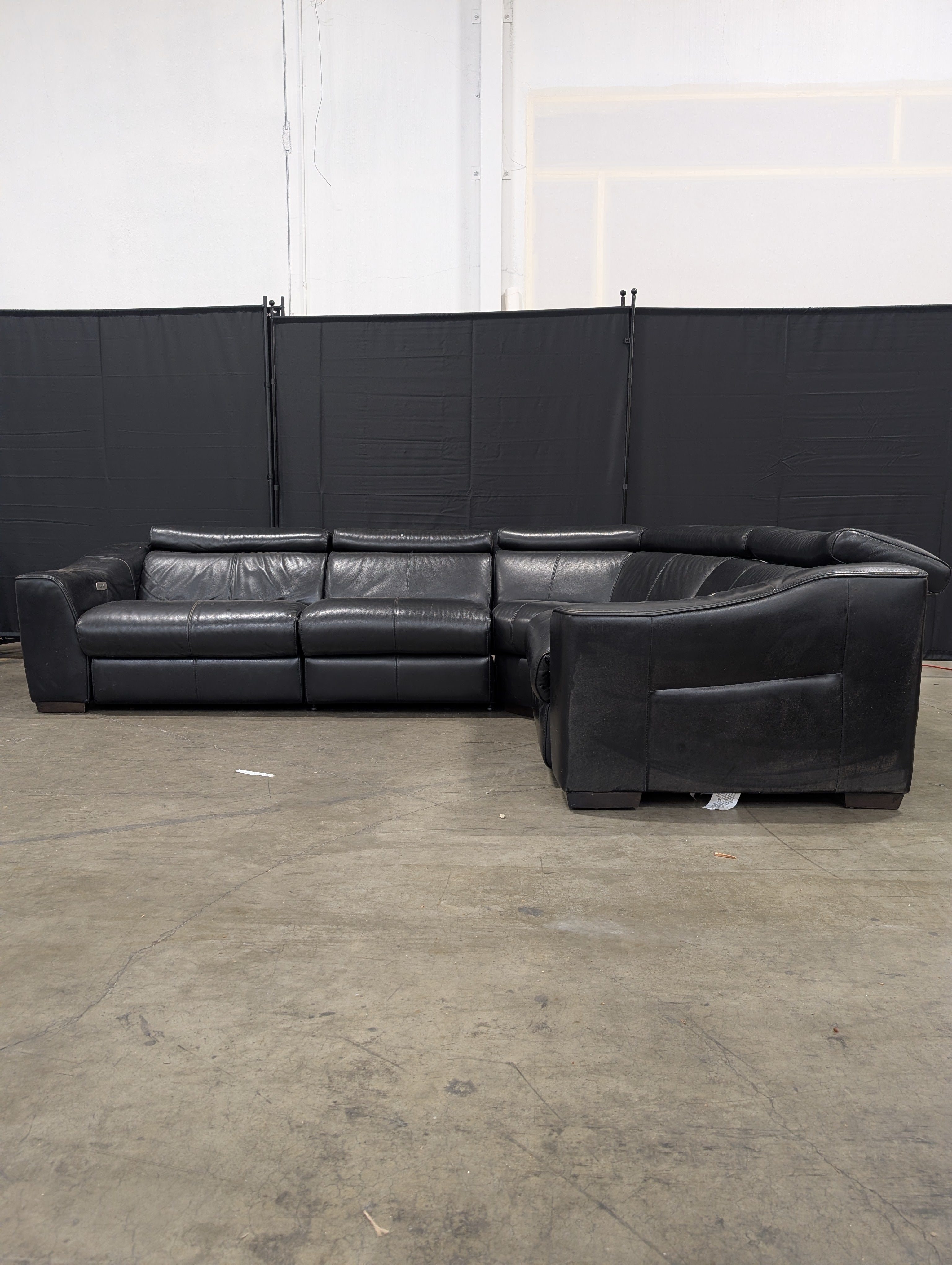 Modern Black Sectional Sofa with Adjustable Headrests