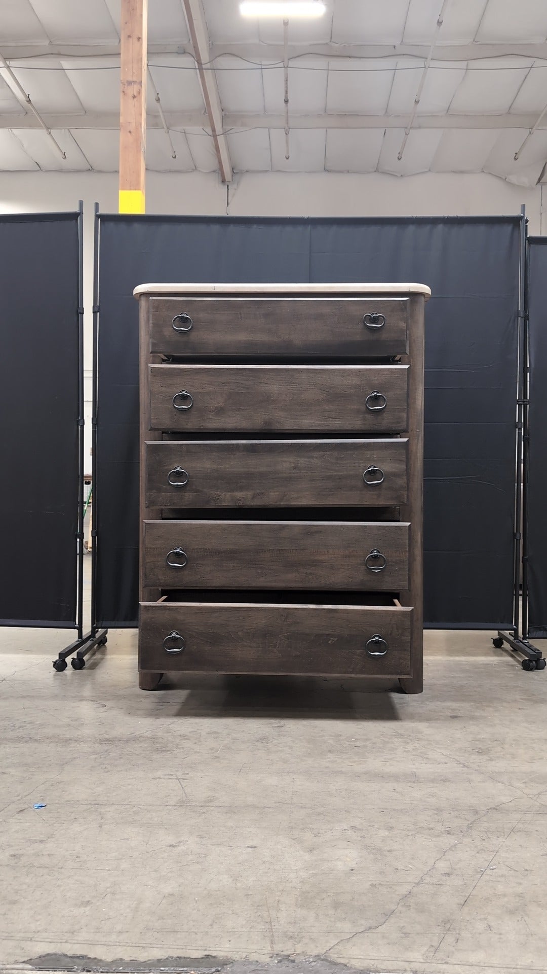 Bassett Furniture Five-Drawer Dark Wood Chest 20150251