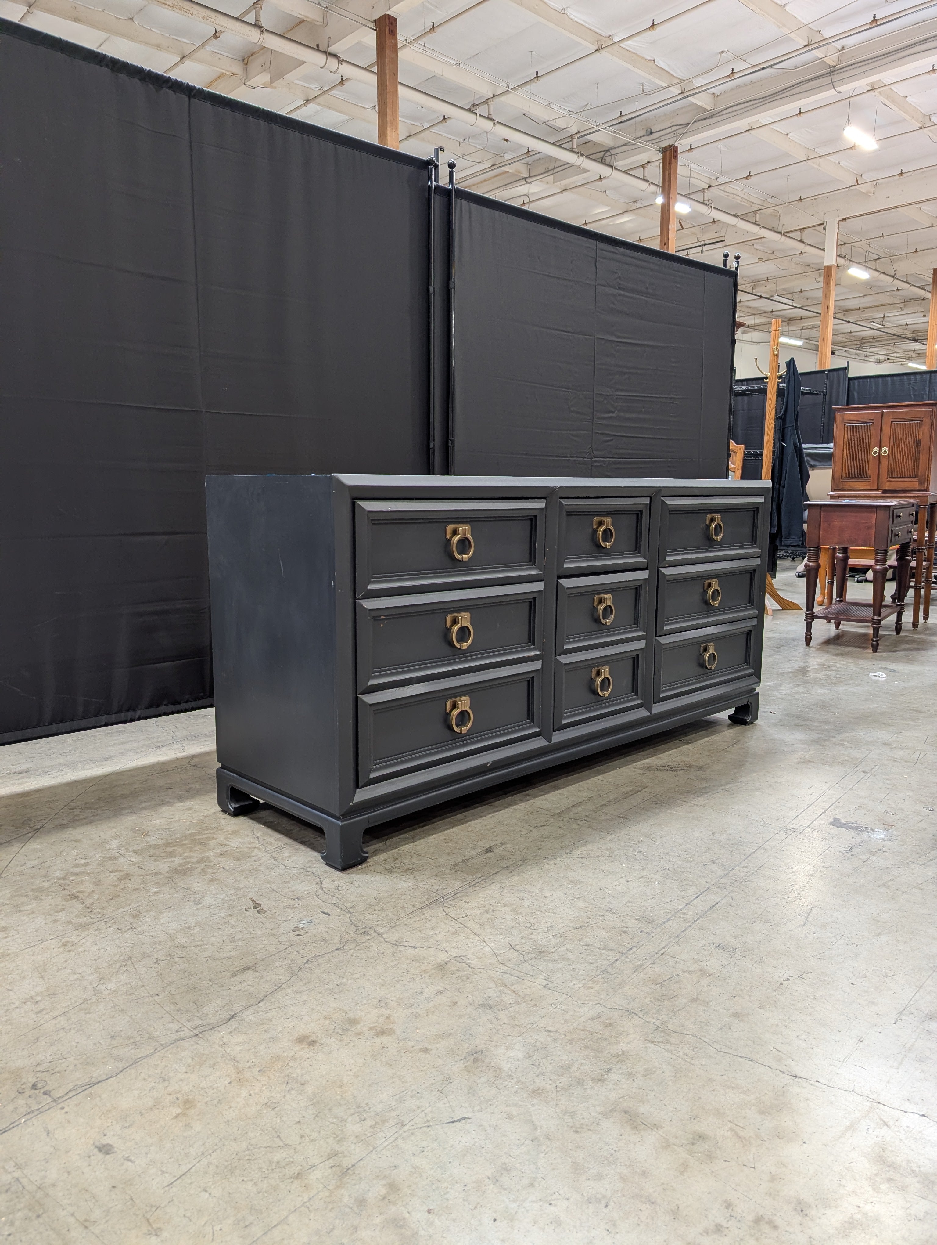 Black Thomasville eight-Drawer Dresser