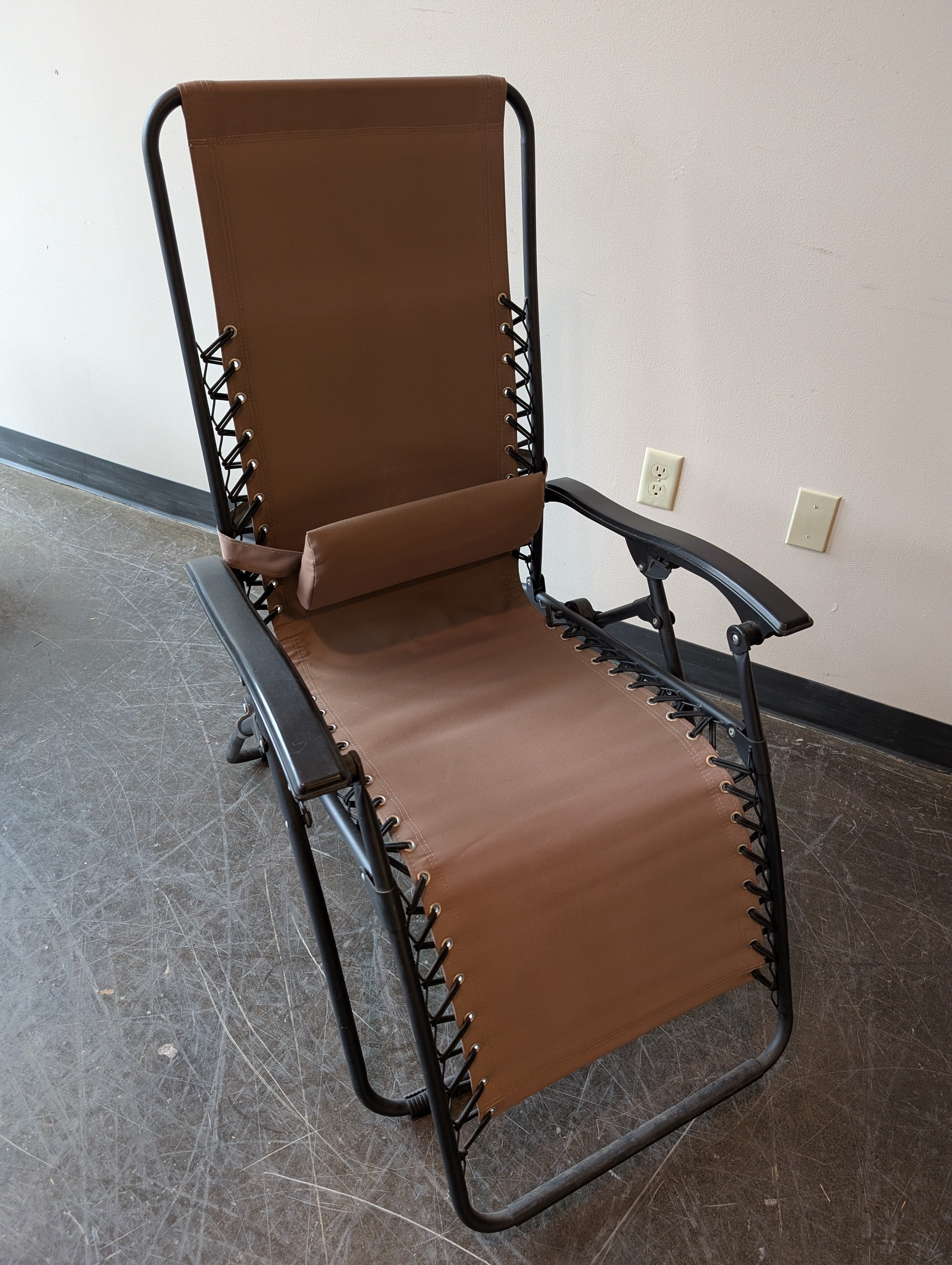 Folding Outdoor Zero Gravity Chair