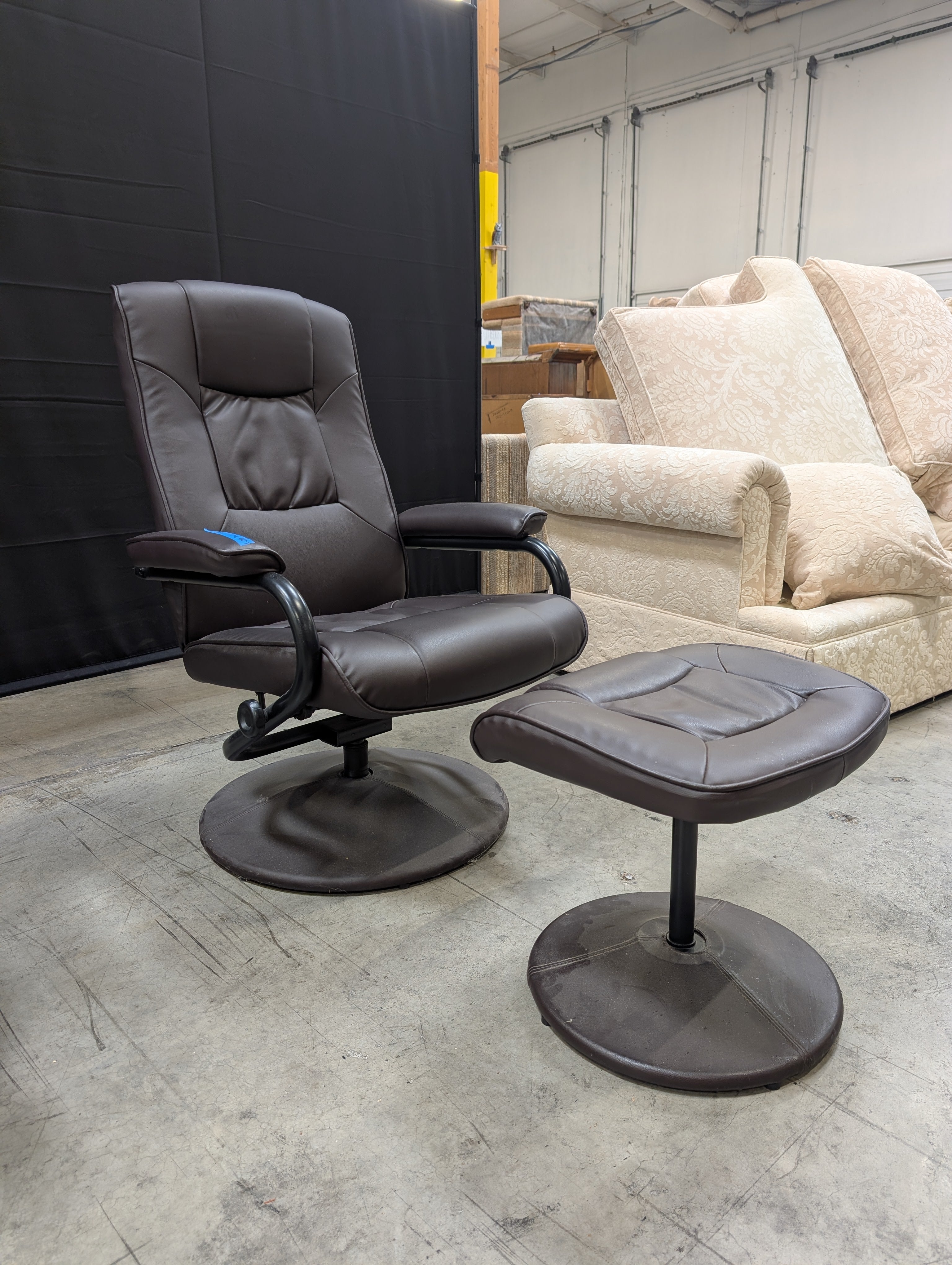 Padded Swivel Recliner Chair with Matching Ottoman
