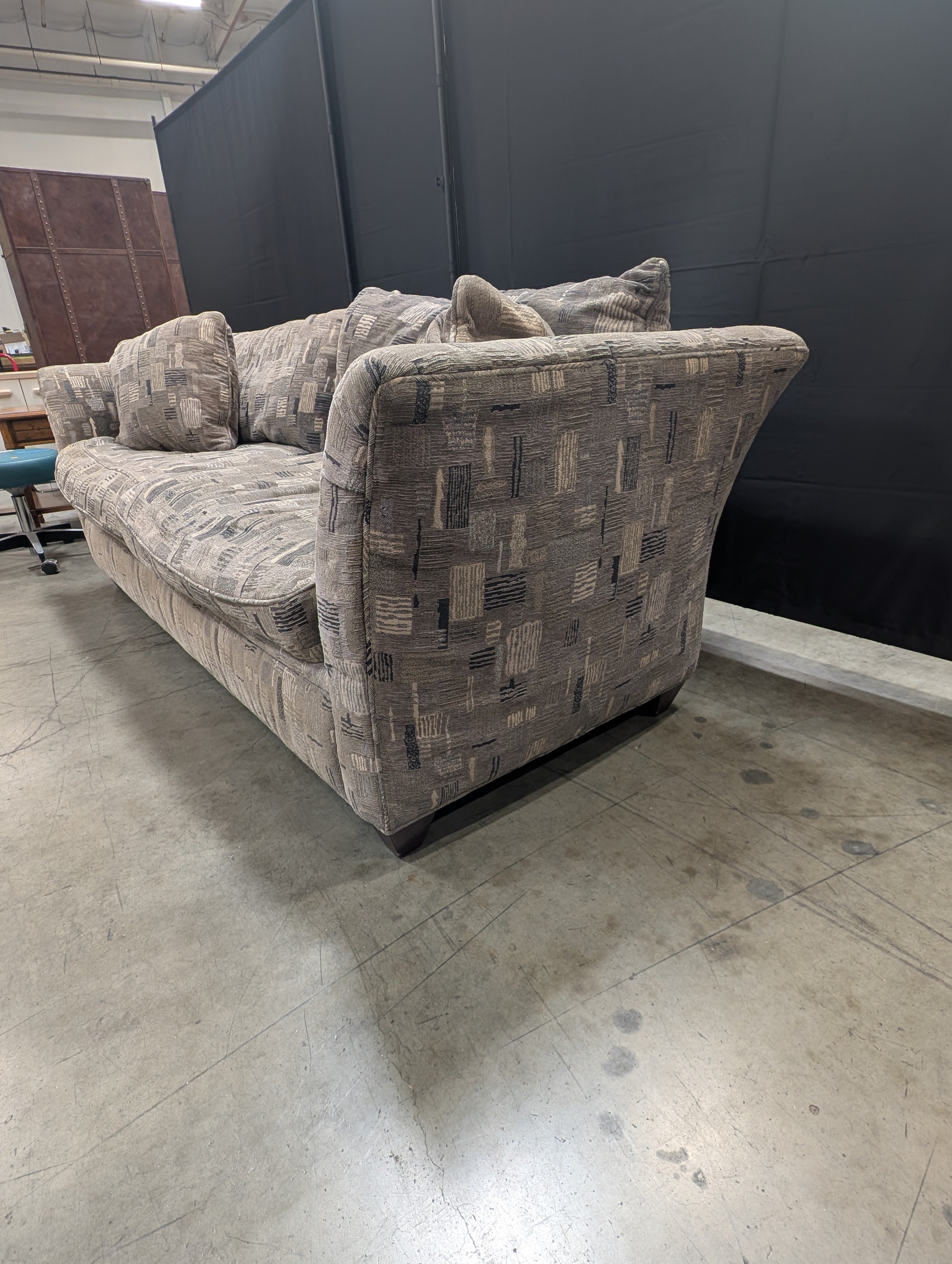 Upholstered Three-Seater Sofa with Abstract Geometric Pattern