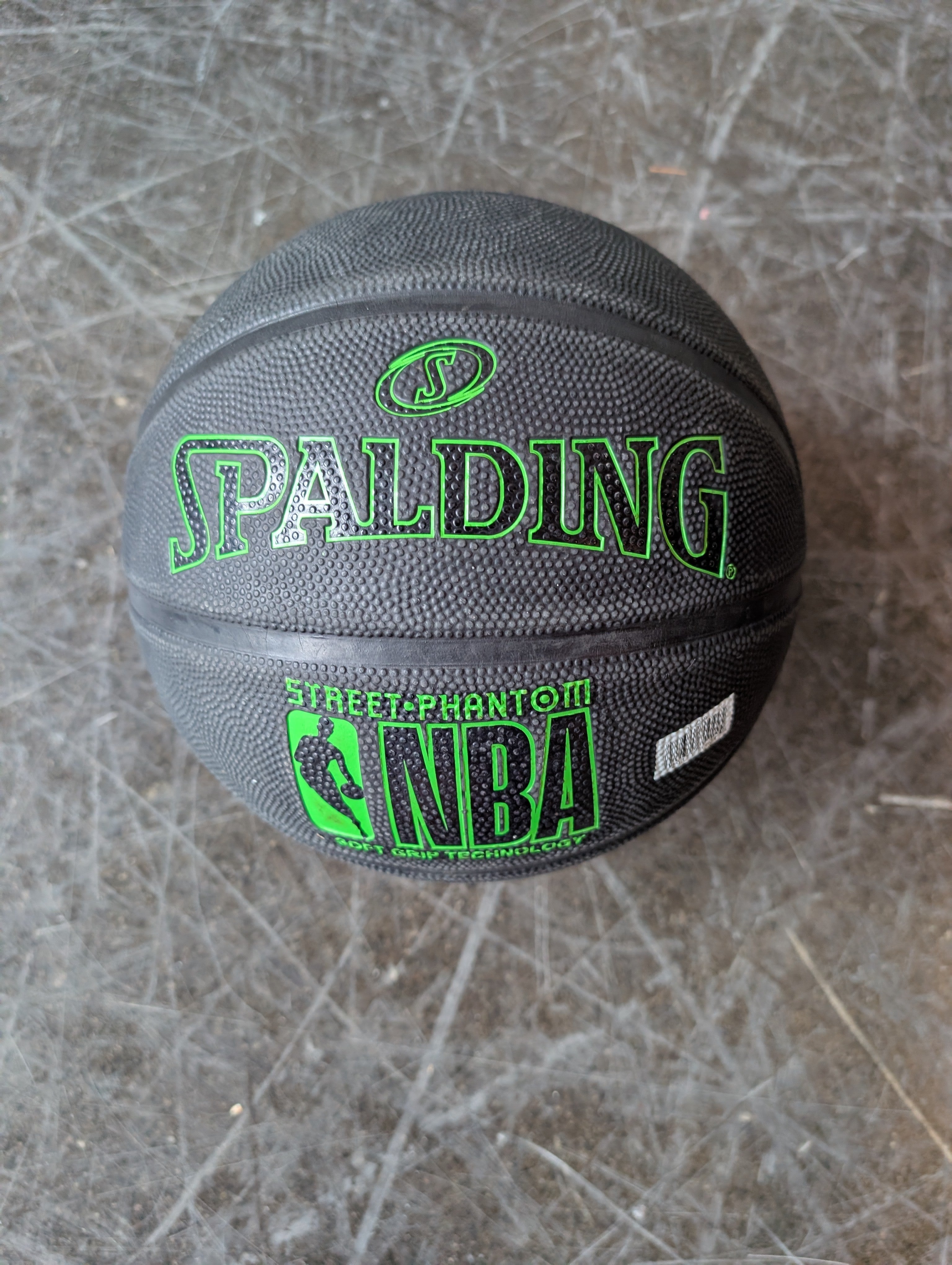 SPALDING STREET PHANTOM NBA Performance Basketball Black Green