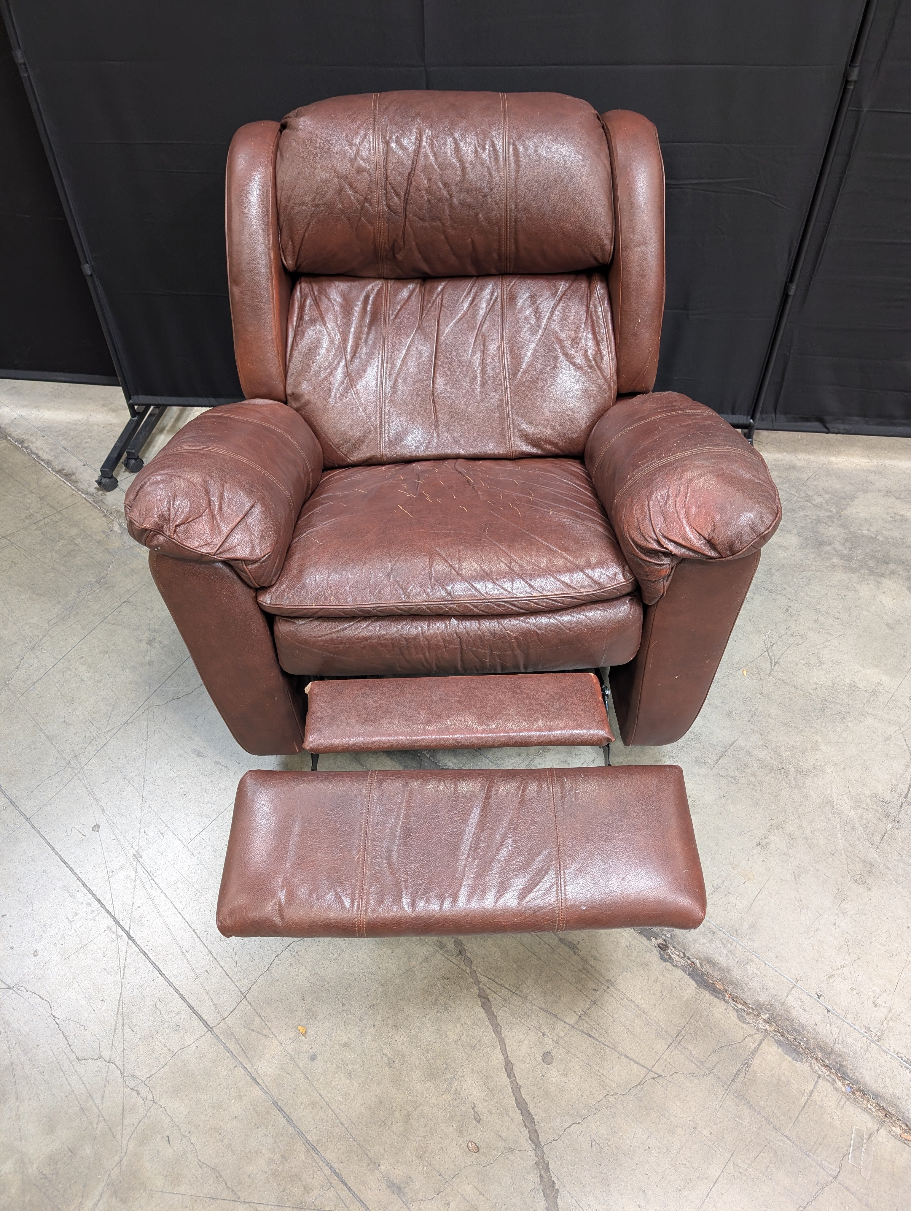Spacious Dark Brown Leather Recliner Chair