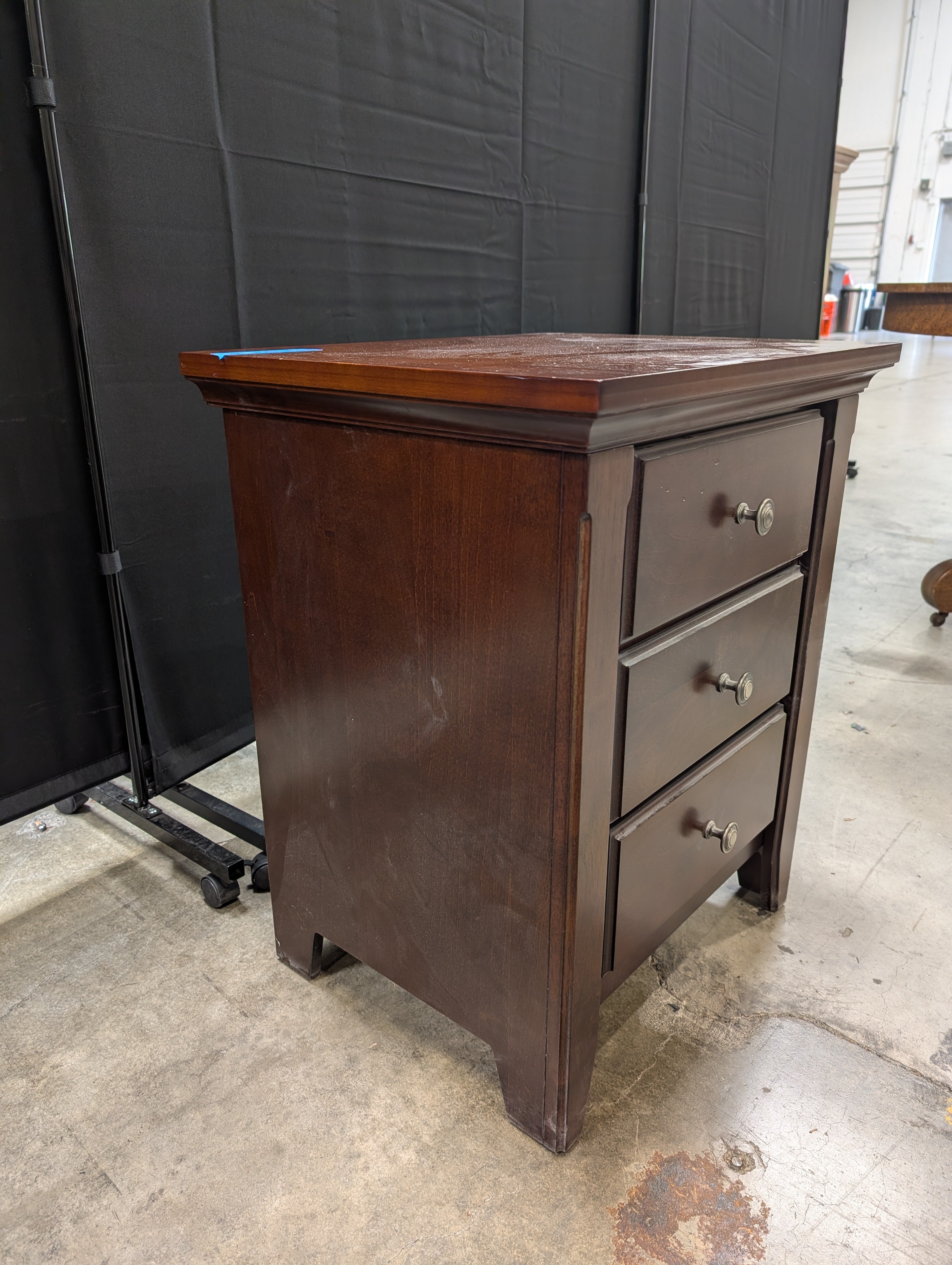 Traditional Brown Wood Three-Drawer Nightstand