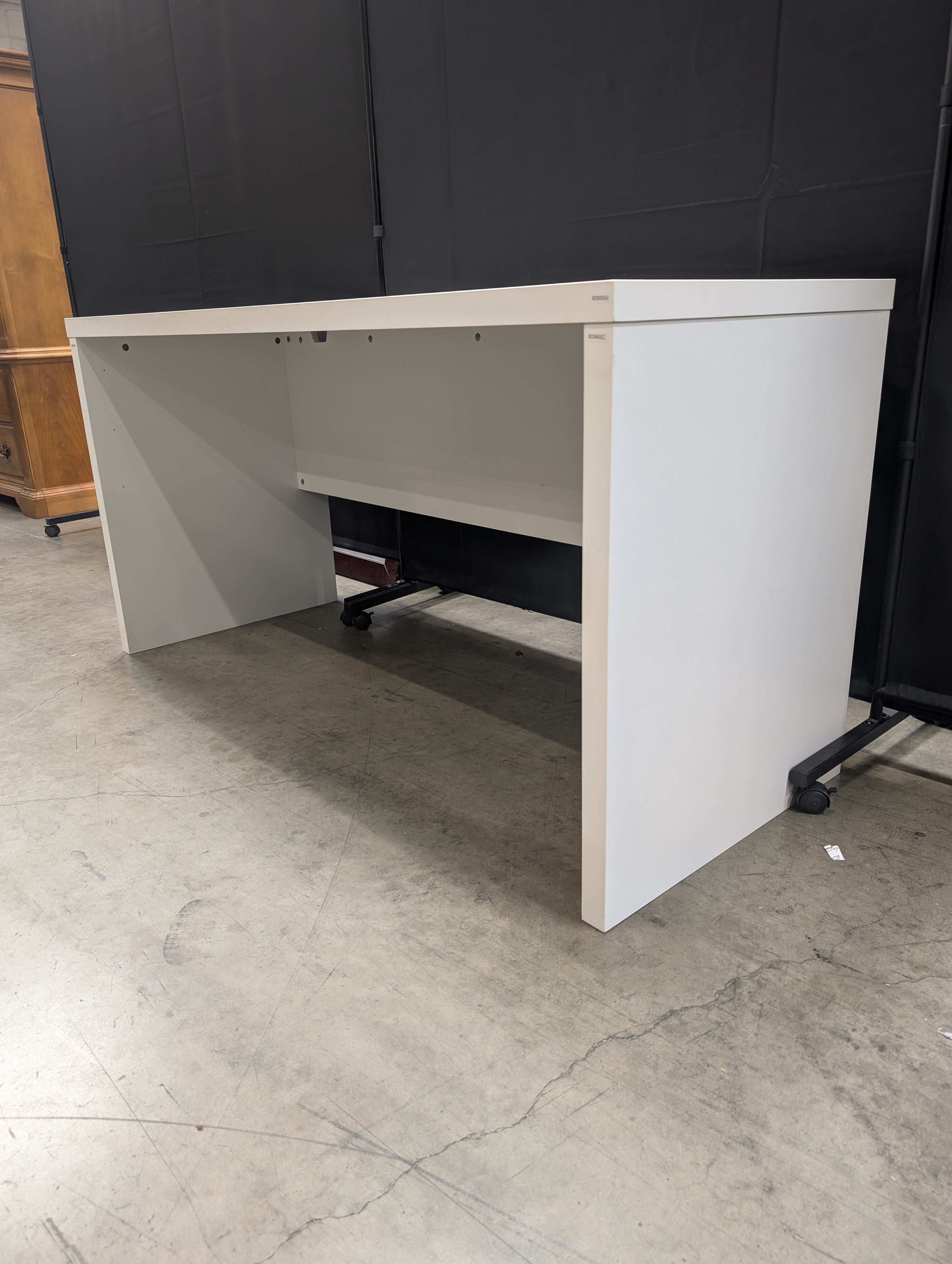 Modern White Home Office Desk with Curved Front