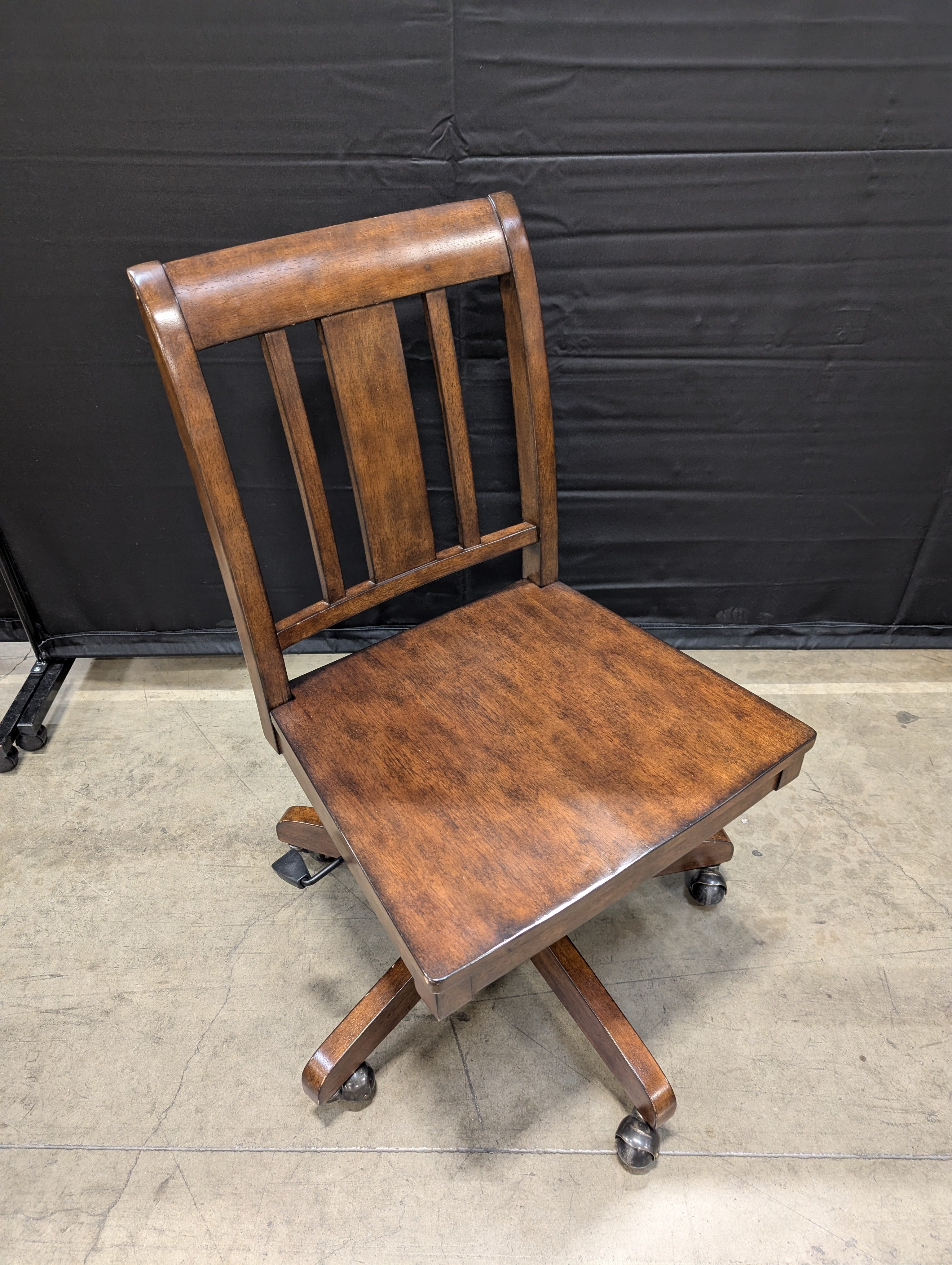 Traditional Dark Wood Swivel Desk Chair