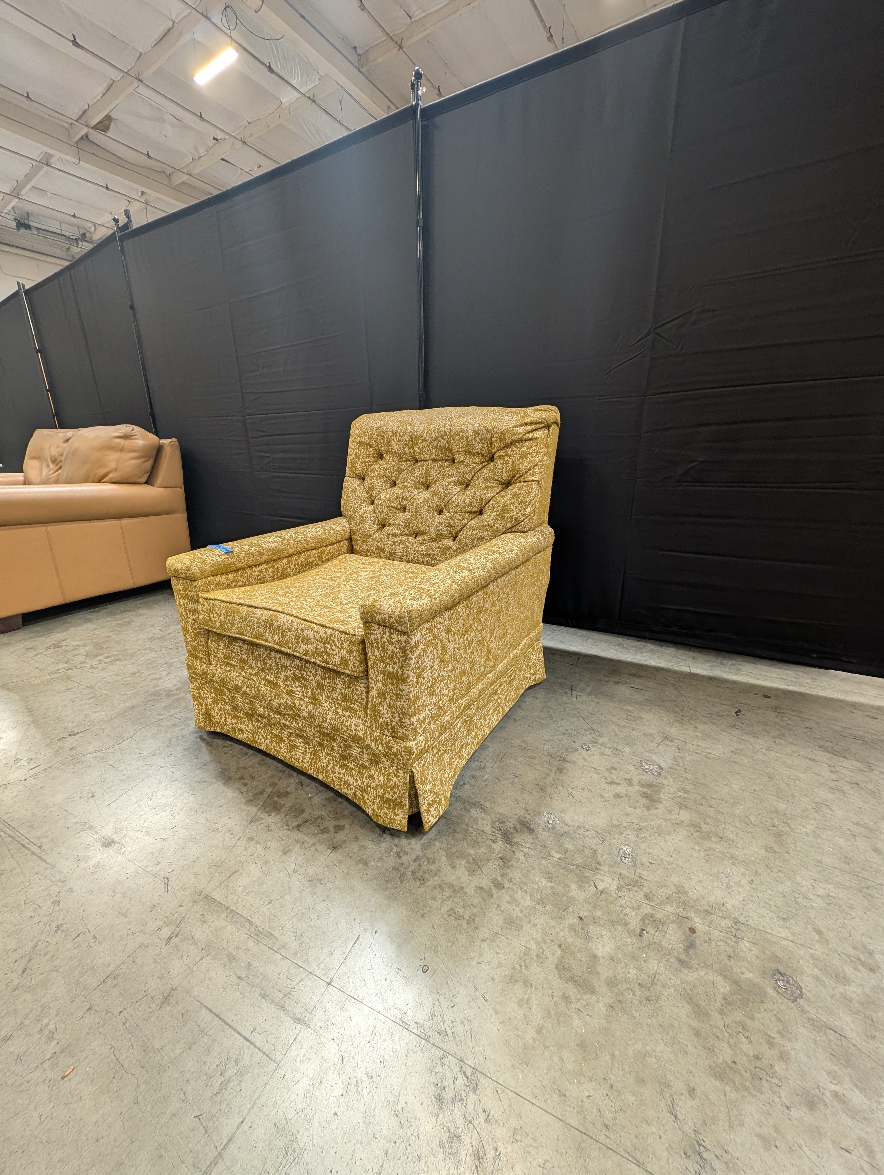 Vintage FLEXSTEEL Gold Tufted Armchair