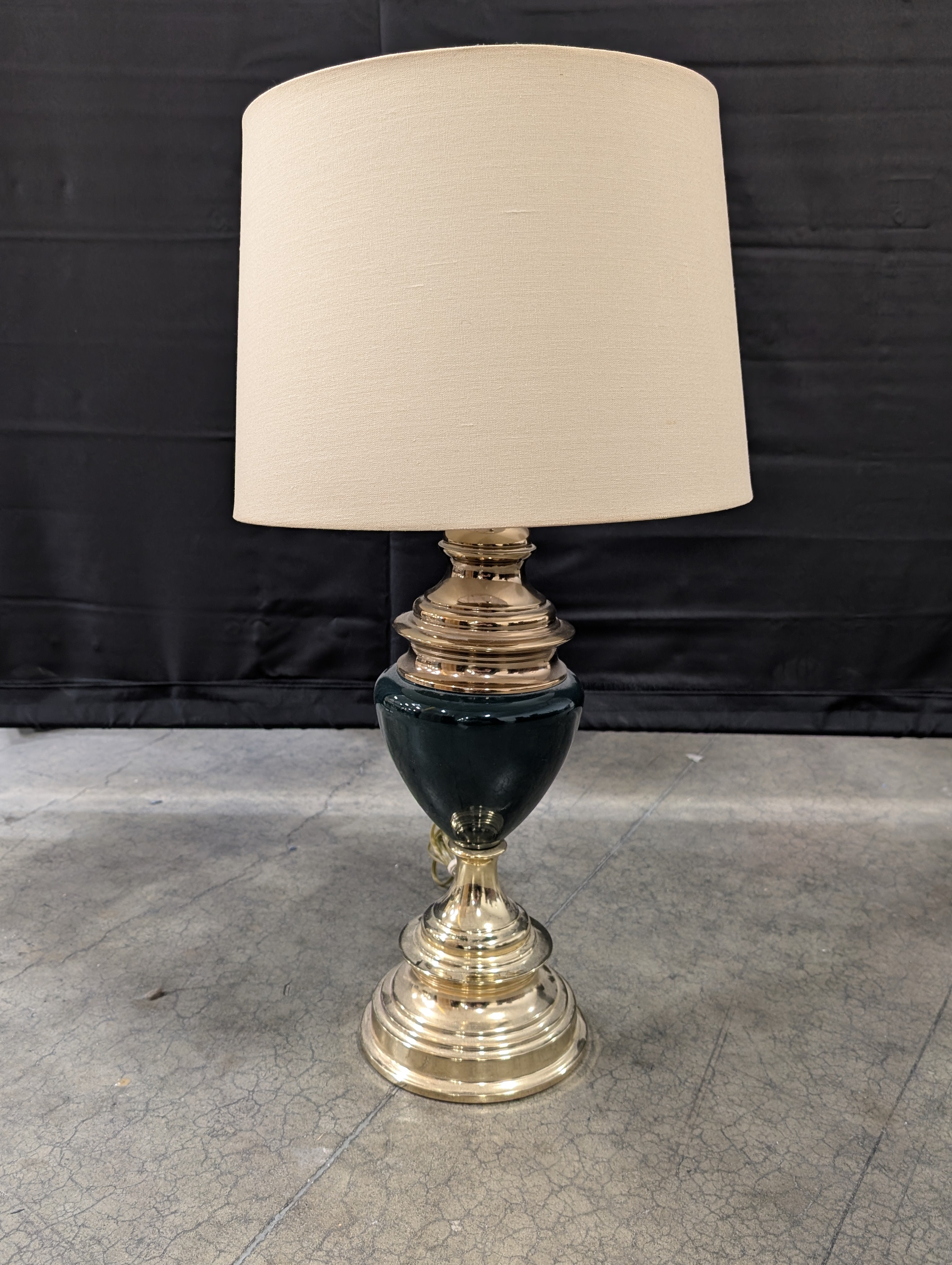 Vintage-Inspired Brass and Dark Green Urn Table Lamp