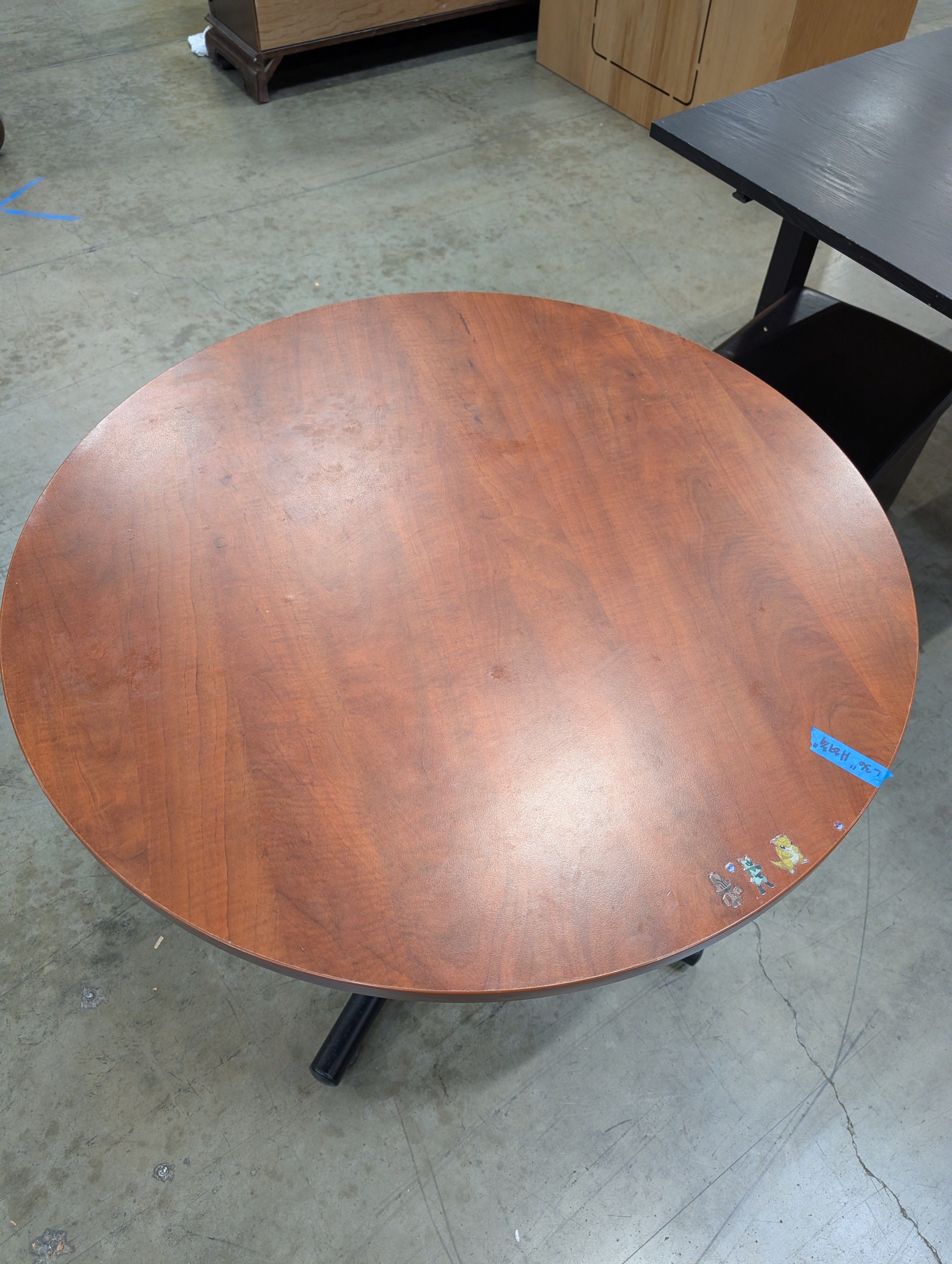 Round Hardwood Bistro Table Top with Metal Pedestal Base