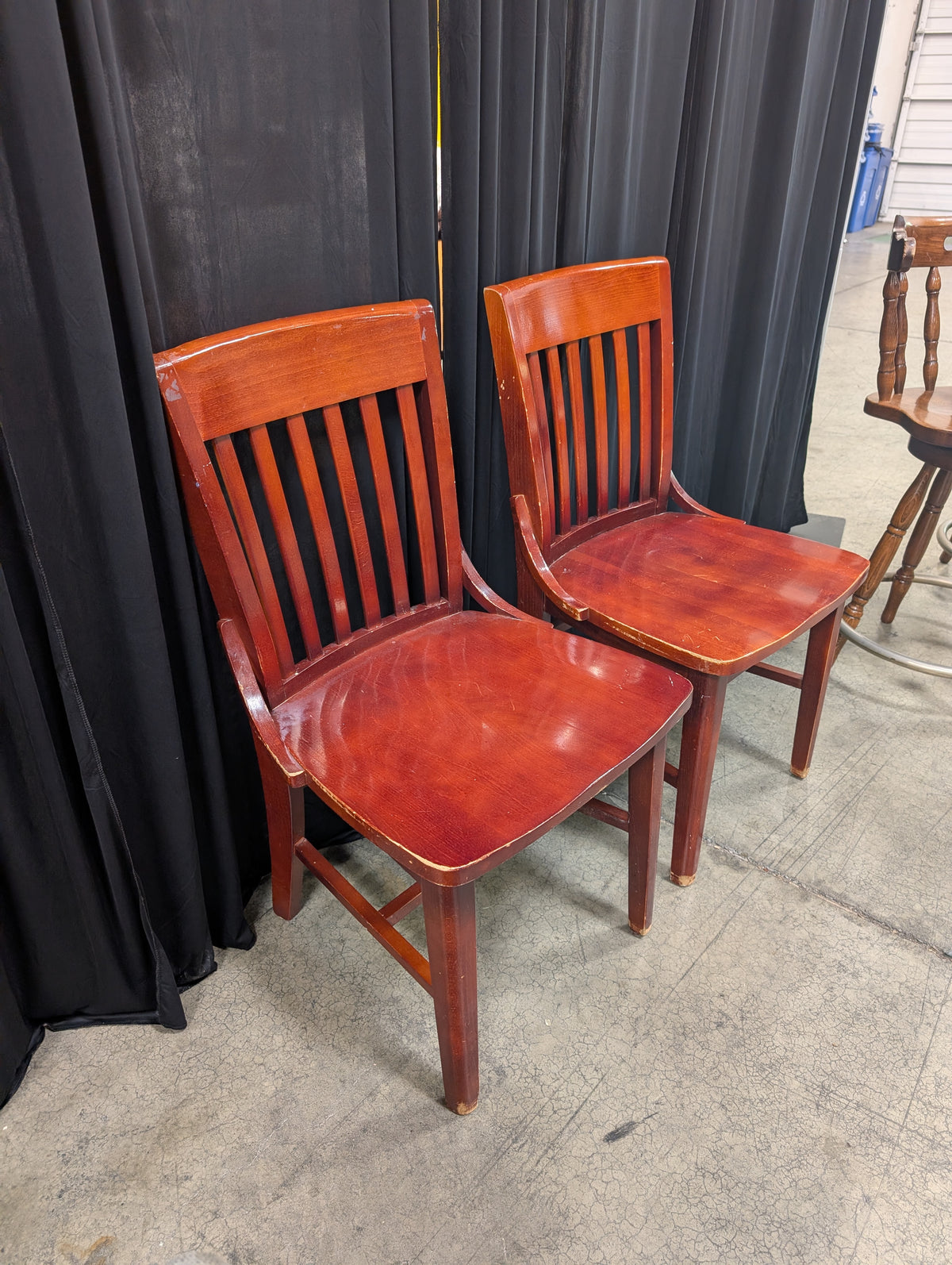 Pair of Slat Back Wooden Dining Chair in Cherry