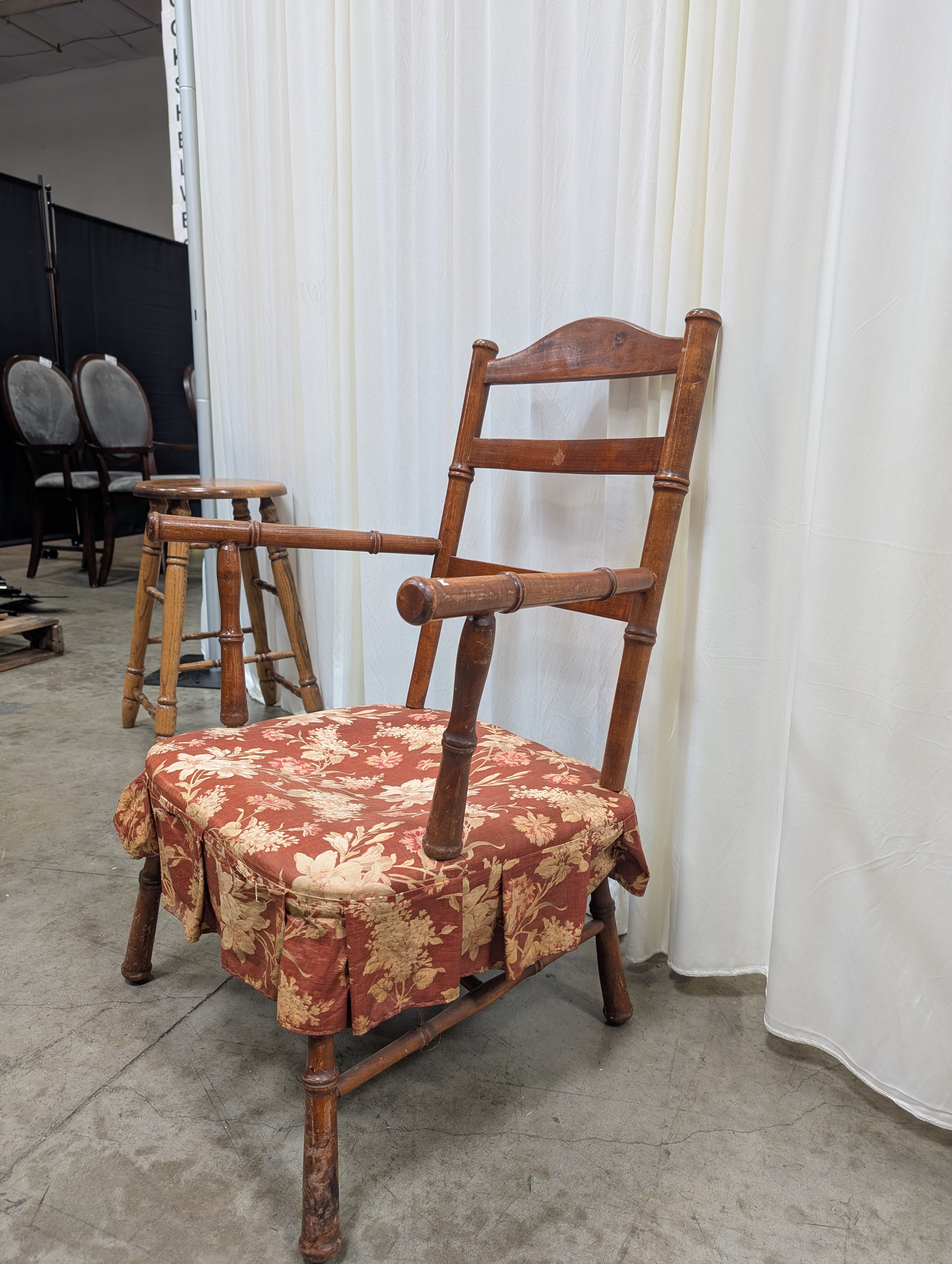 Wooden Spindle Back Accent Chair