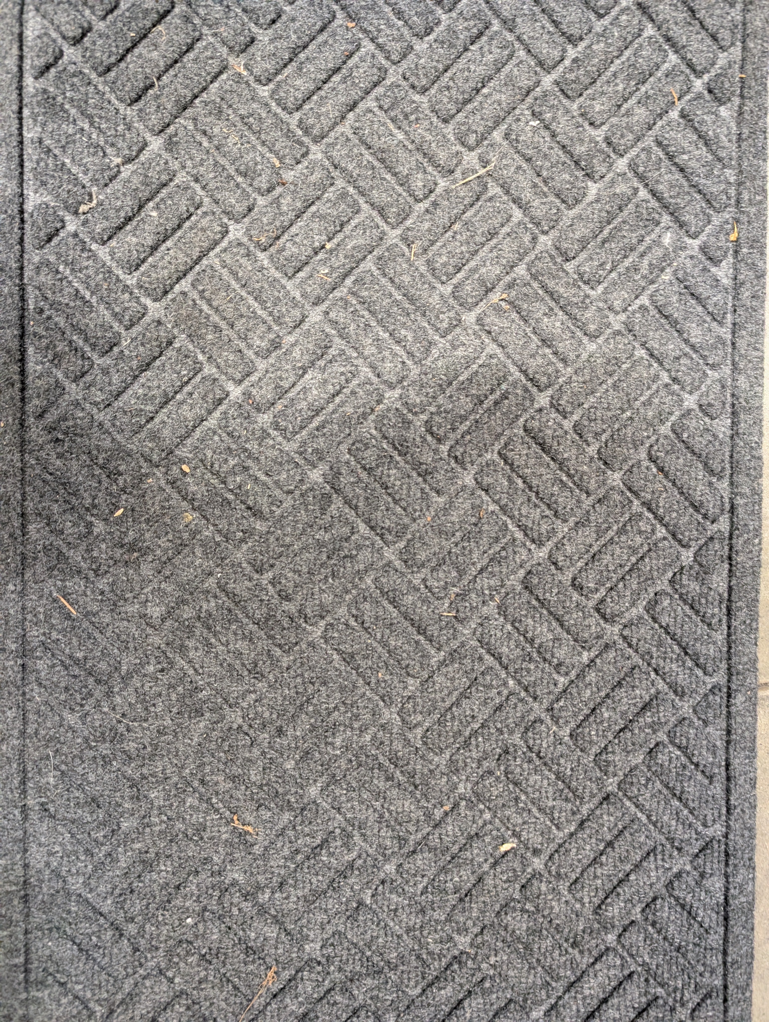 Durable Grey Geometric Pattern Entryway Mat
