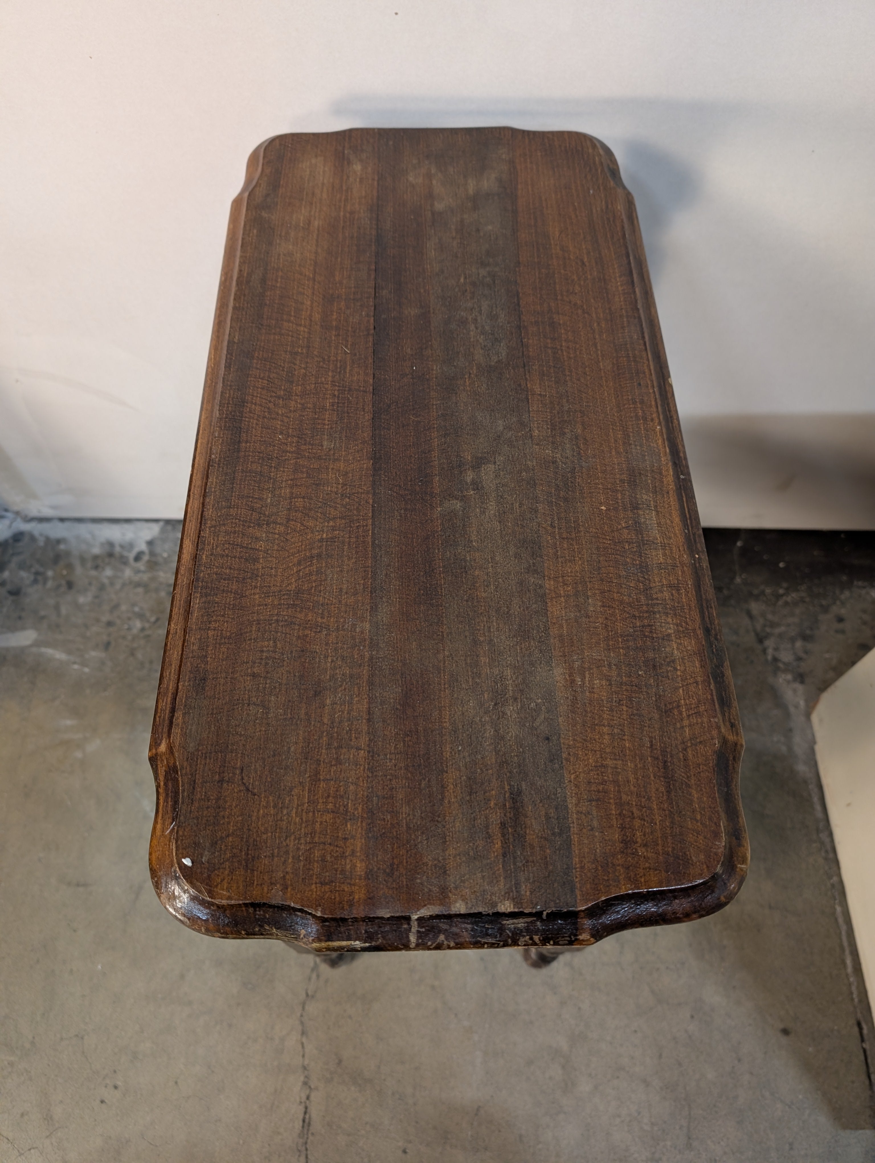 Vintage Wood Accent Table with Turned Legs and Lower Shelf