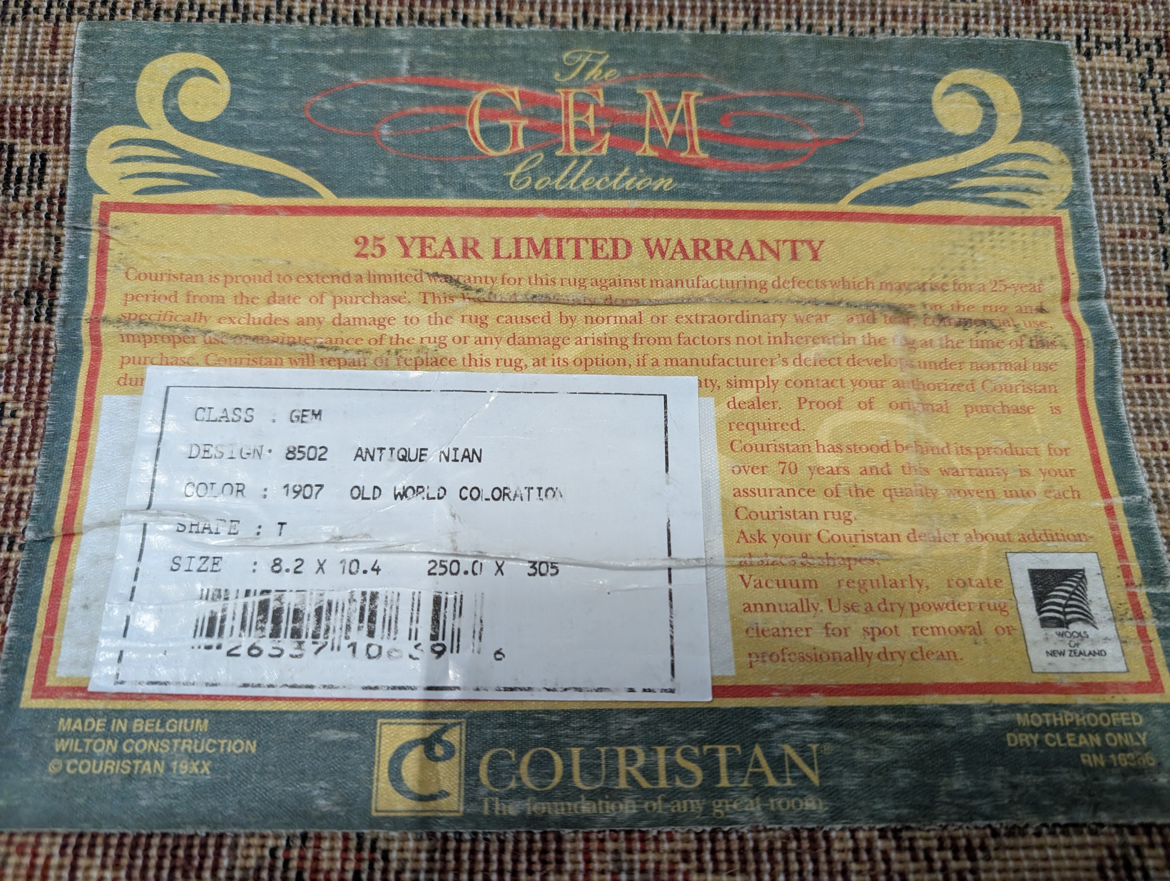 Couristan GEM Collection 100% New Zealand Wool Rug - 8'2" x 10'4"