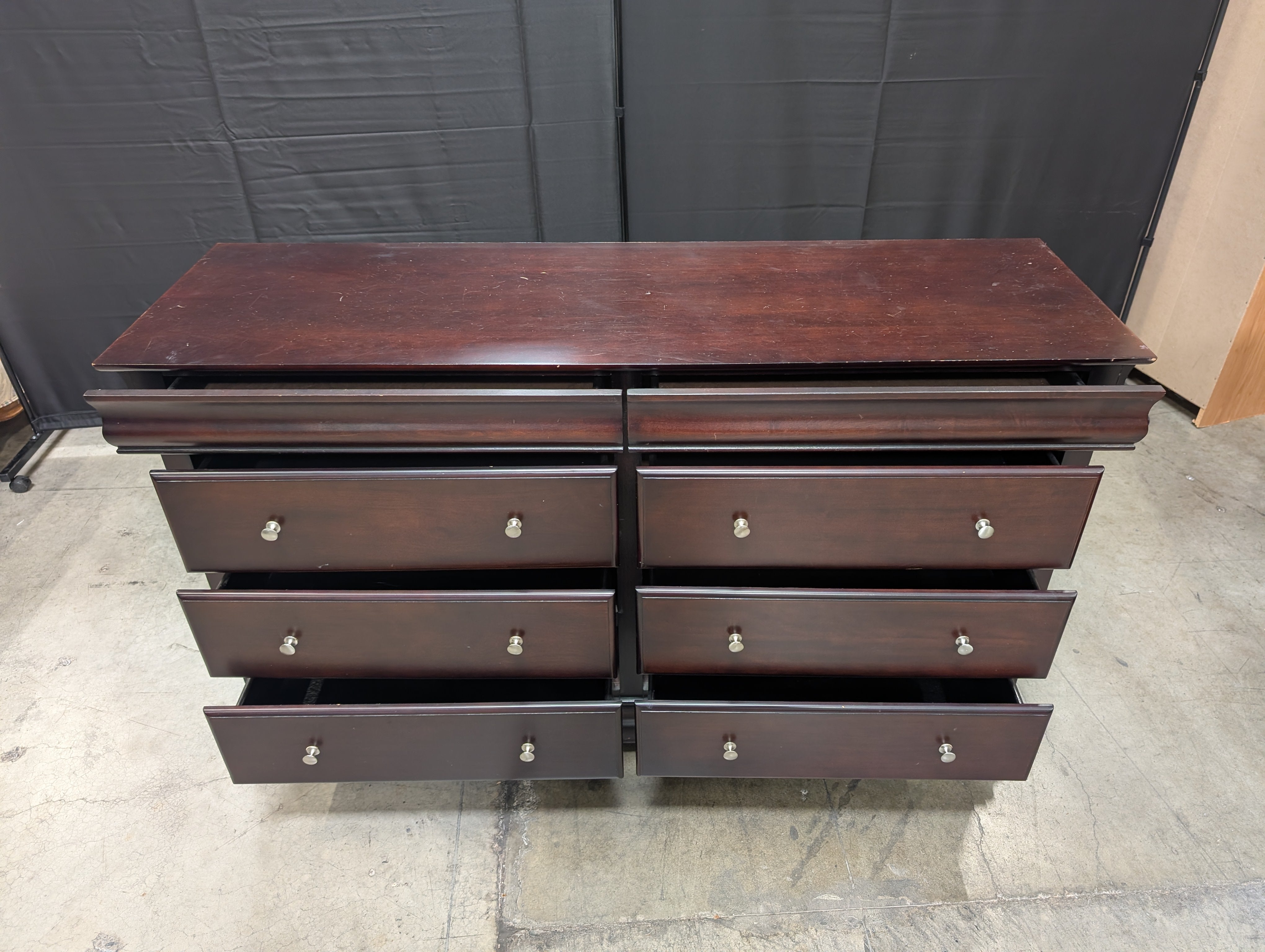 Classic Dark Wood Six-Drawer Dresser