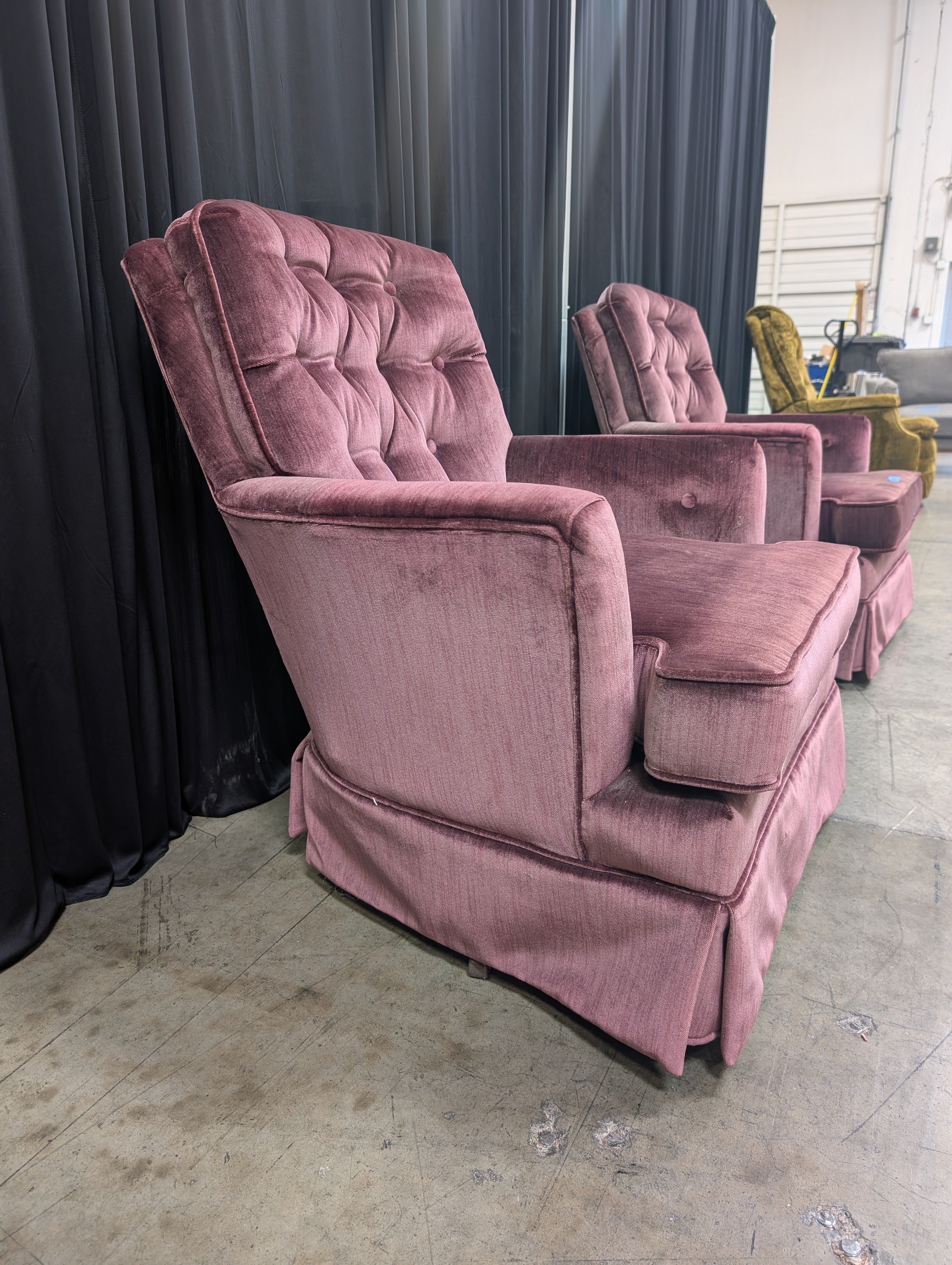 Vintage Mauve Velvet Tufted Armchair