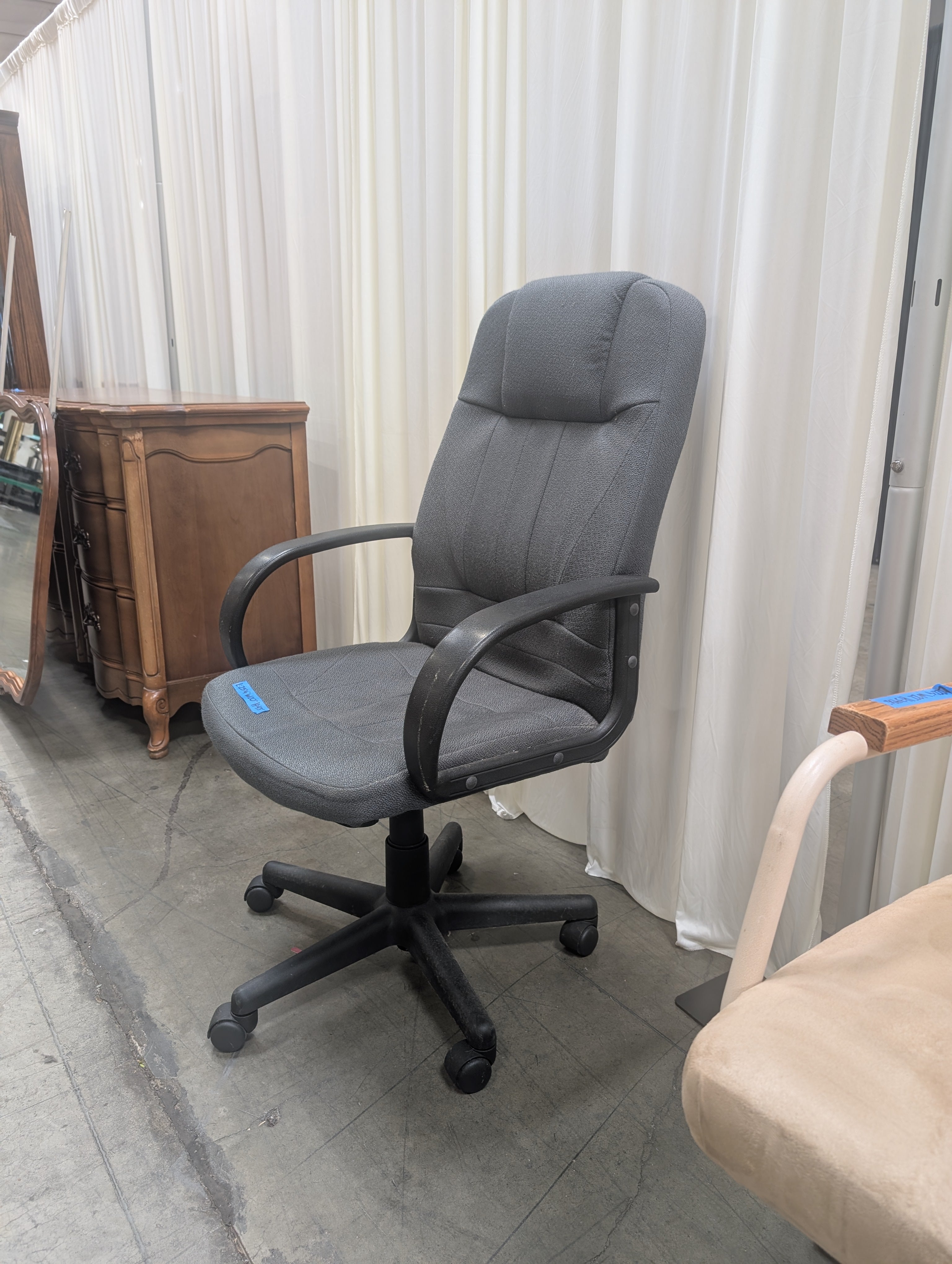 Ergonomic High-Back Office Chair in Grey Fabric