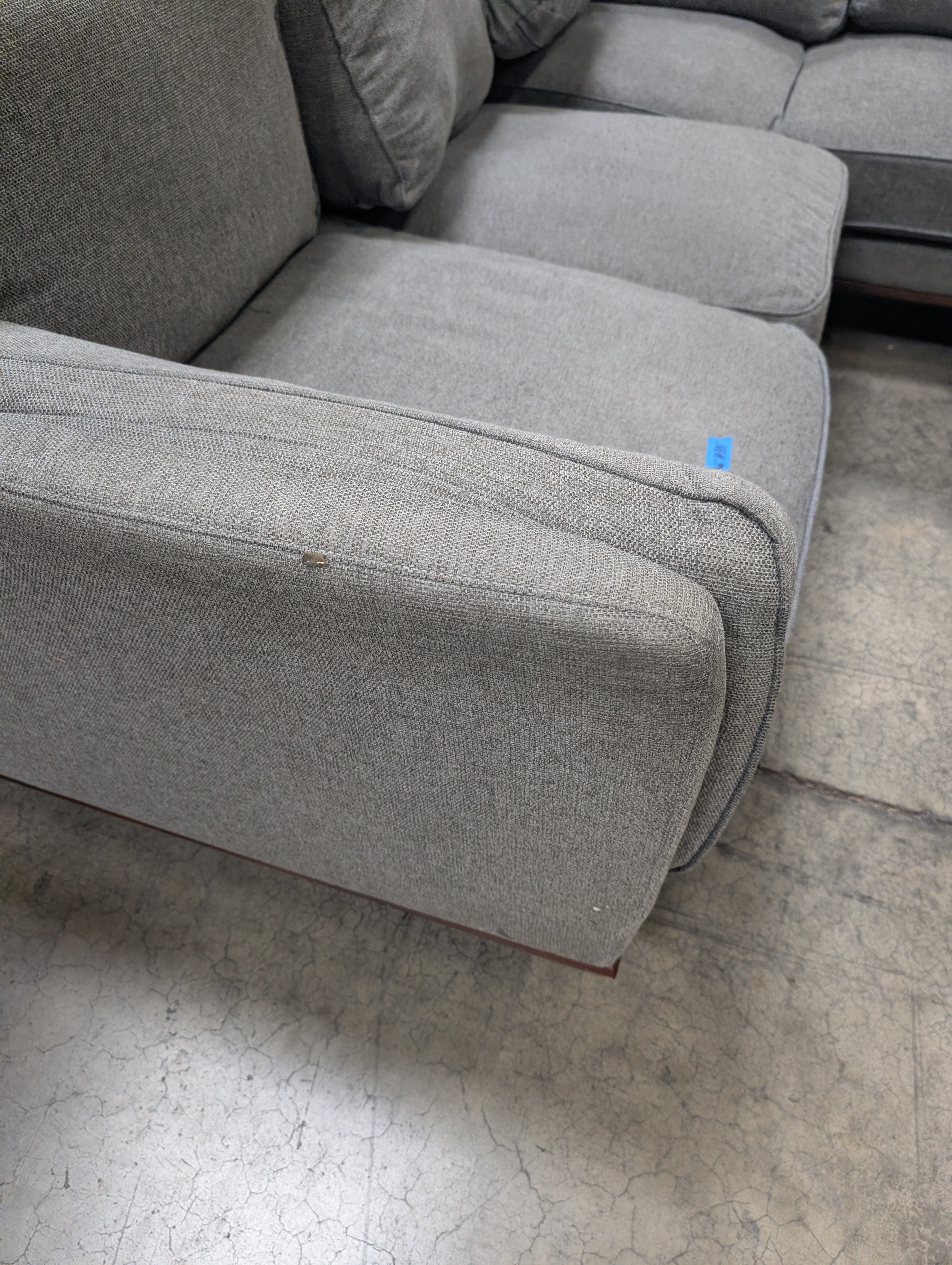 Grey Woven Fabric Sectional Sofa with Tapered Legs