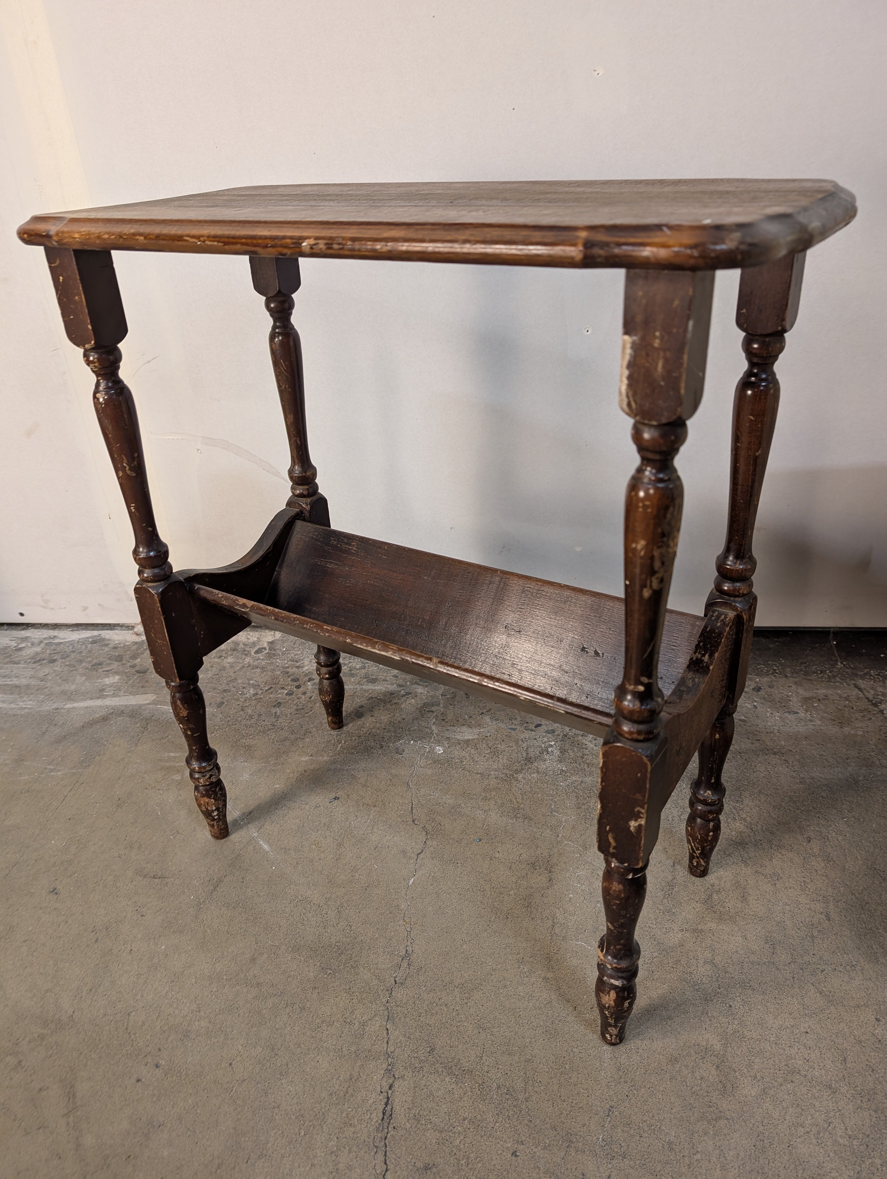 Vintage Wood Accent Table with Turned Legs and Lower Shelf
