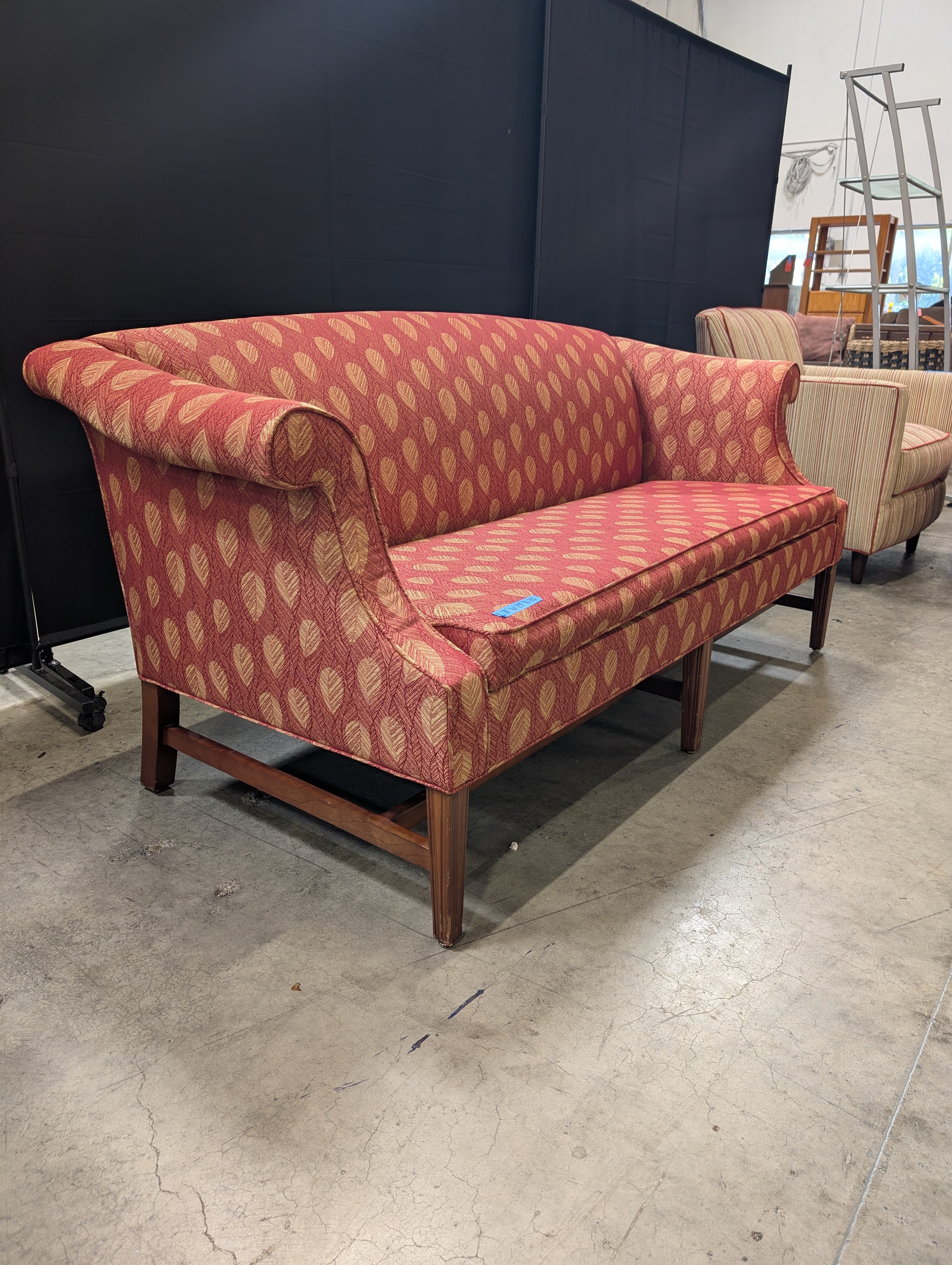 Red Leaf Patterned Traditional Couch