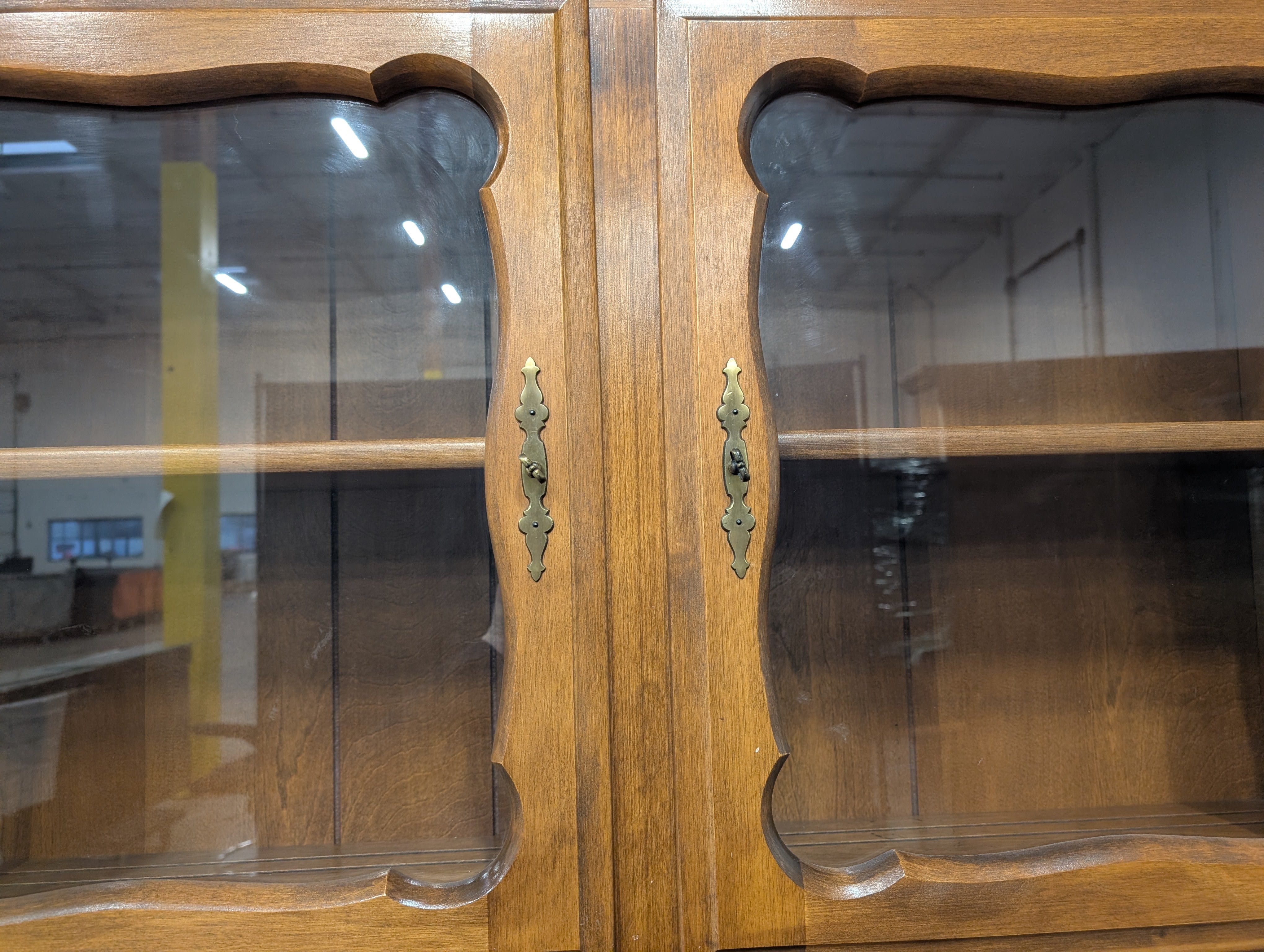 Traditional Wood Display Hutch with Glass Doors and Storage