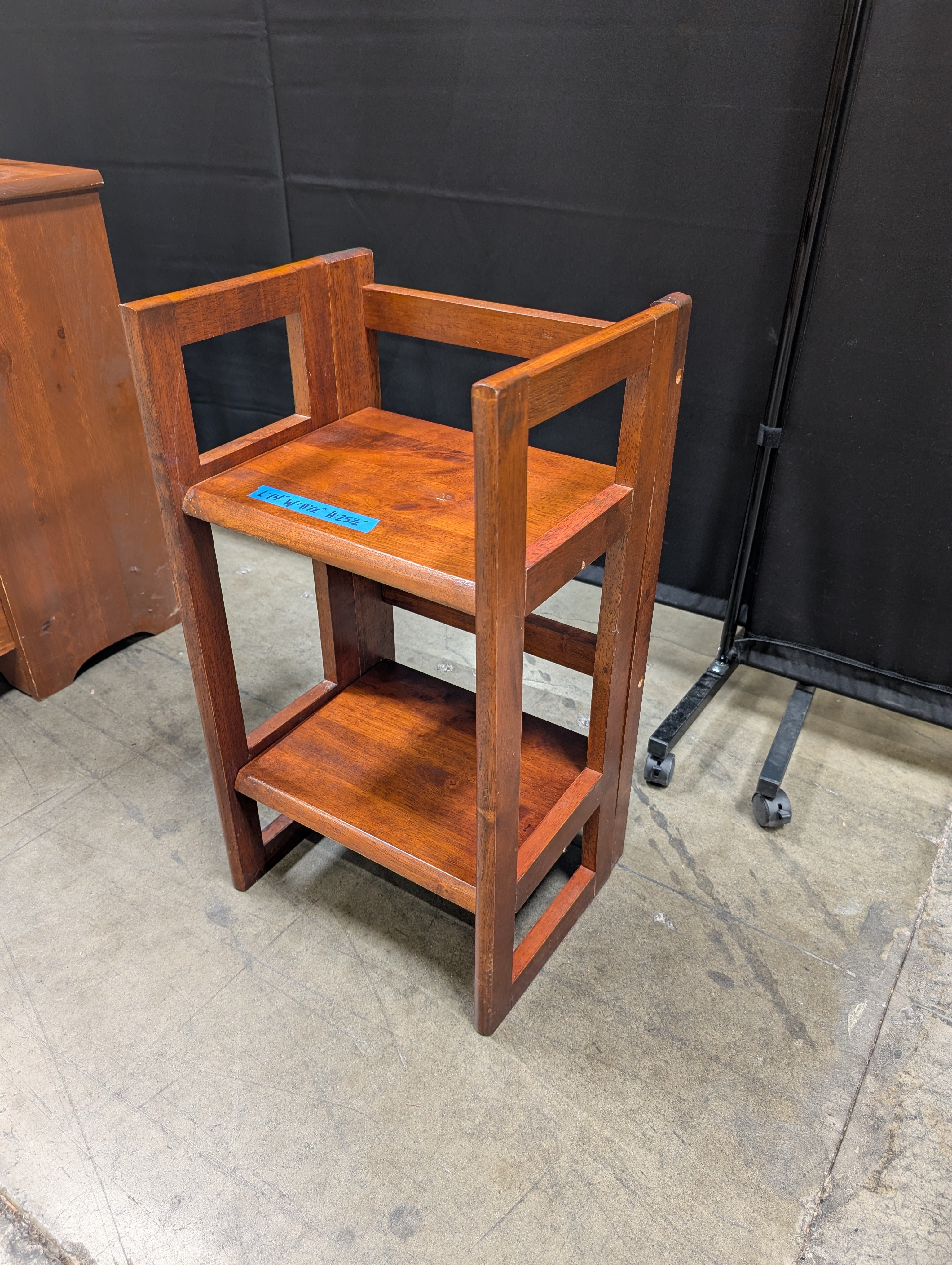 Vintage Wooden Library shelf in Brown