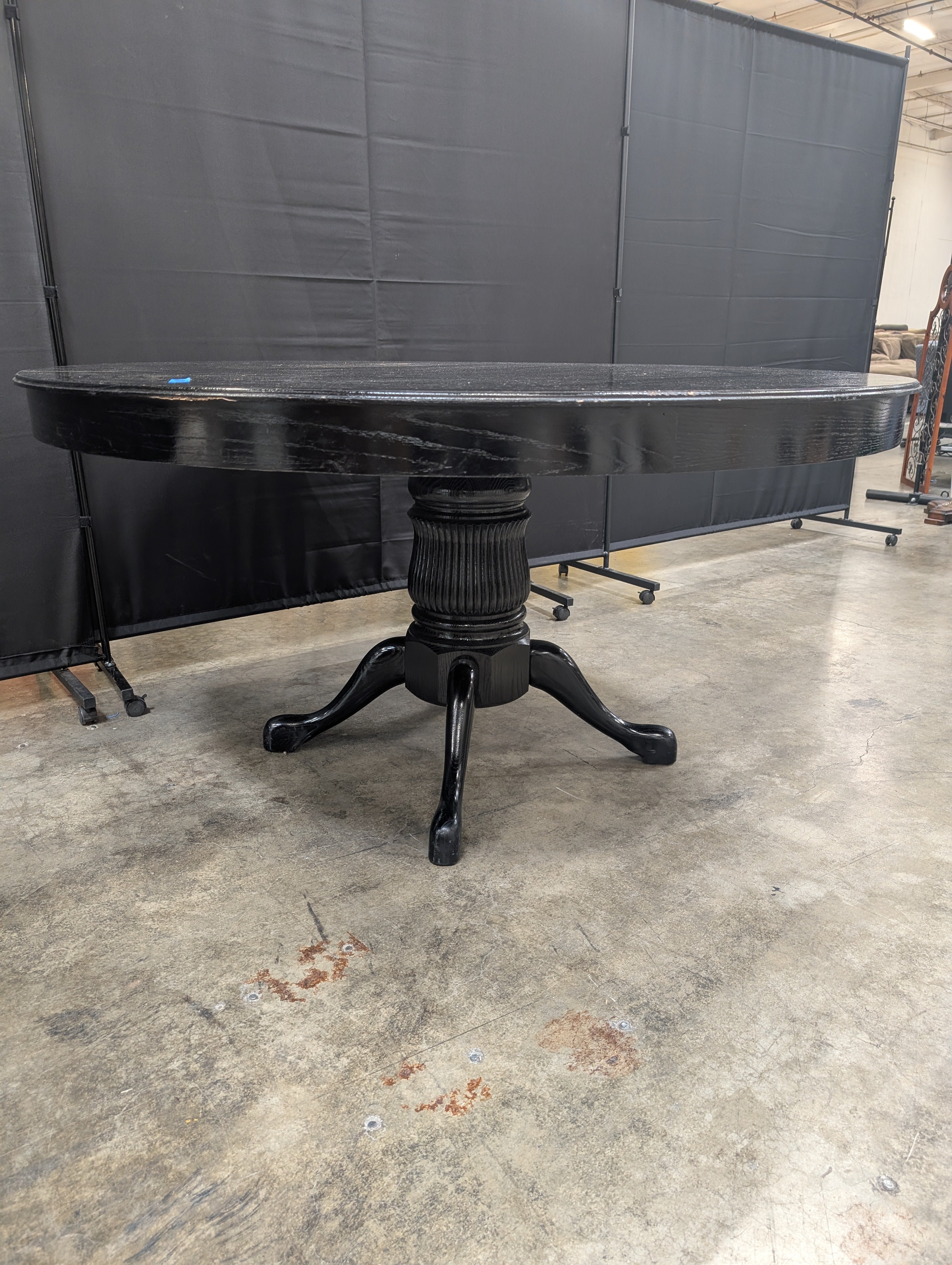 Round Black Pedestal Poker Table with Cup Holders