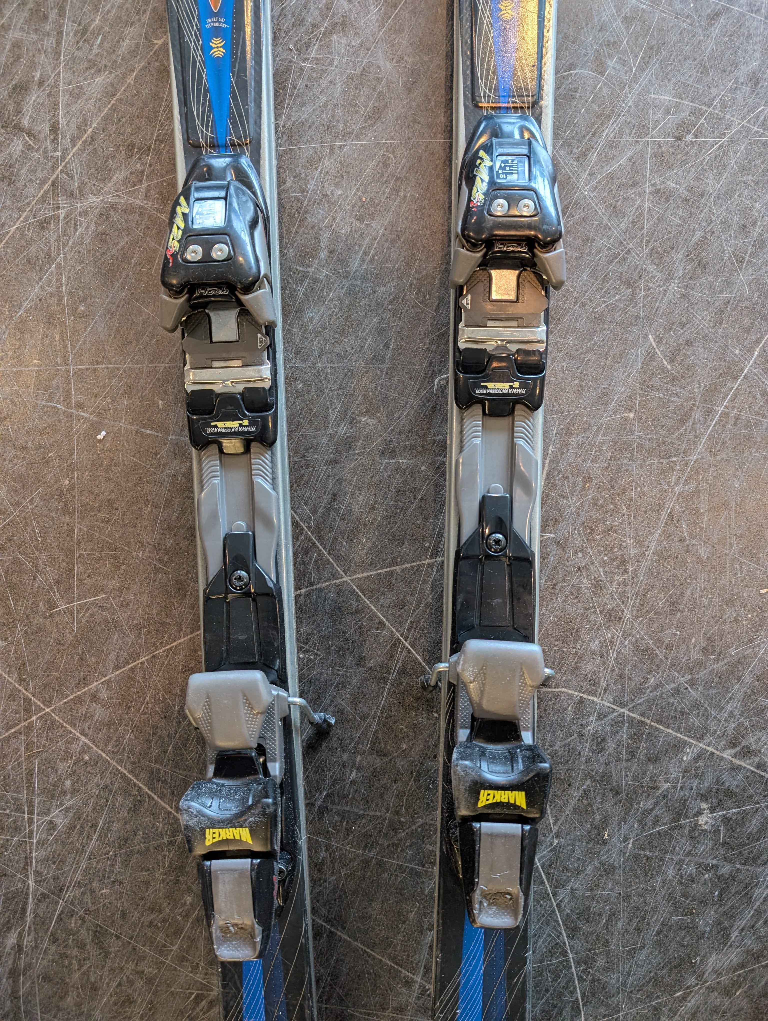 MERLIN Performance Skis with Bindings