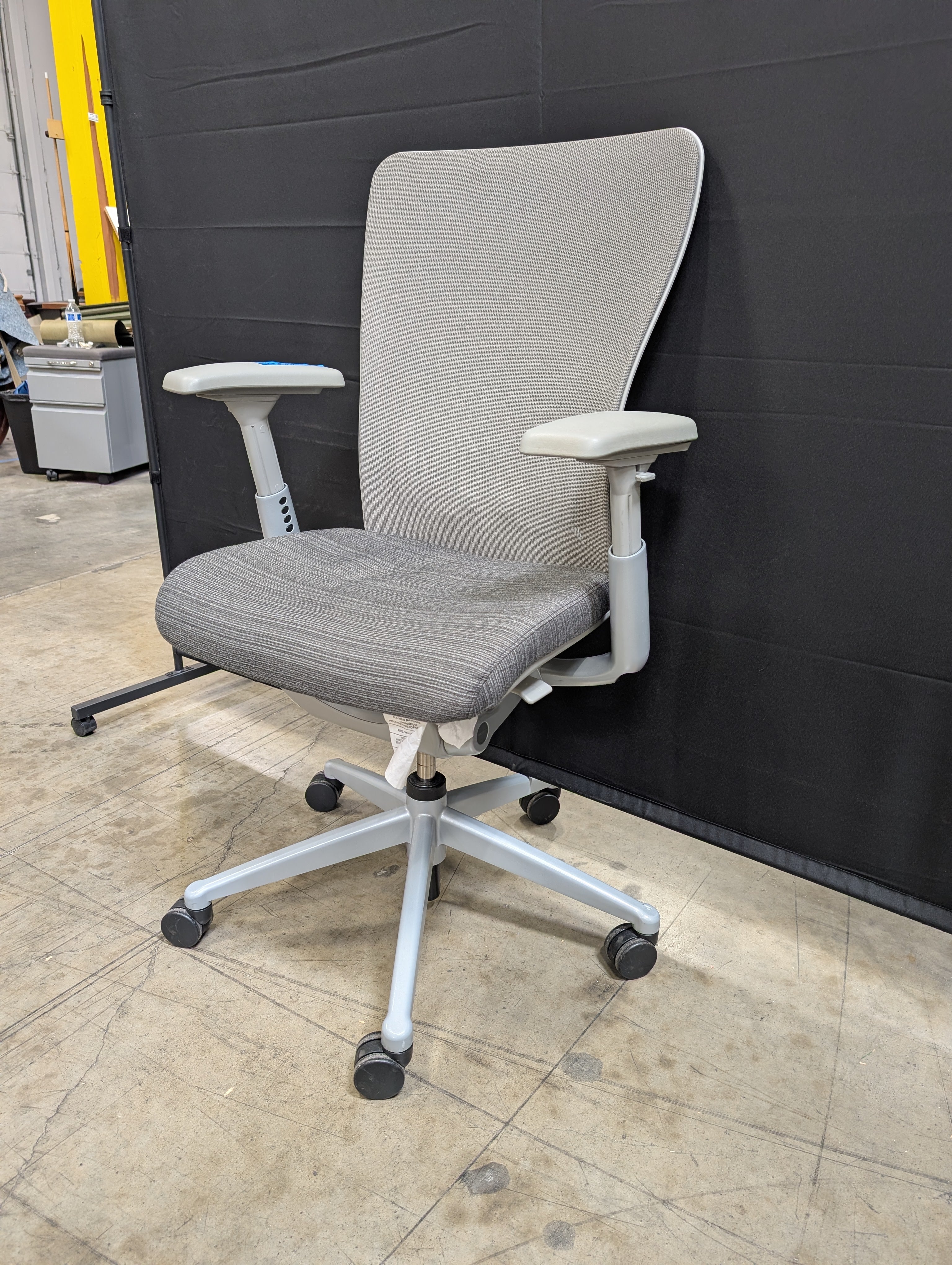 Modern Ergonomic Mesh Back Office Desk Chair