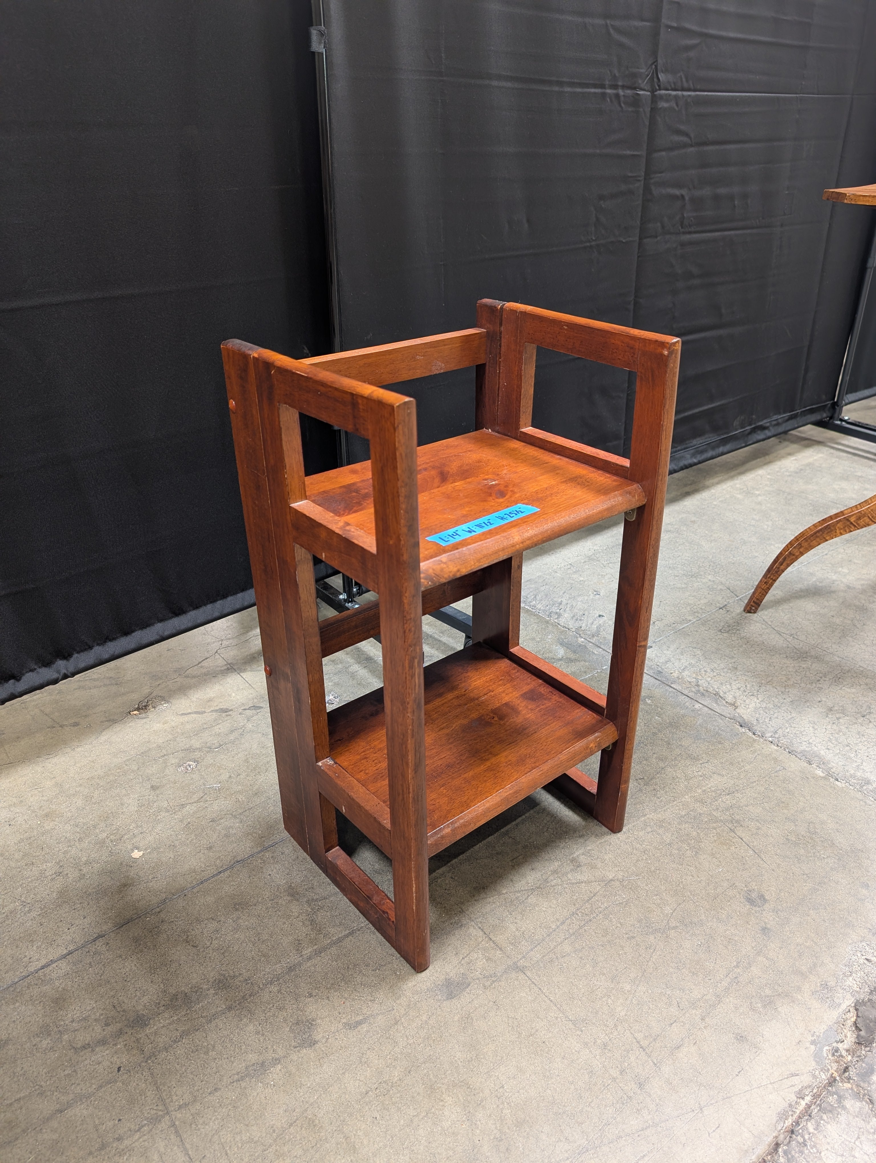 Vintage Wooden Library shelf in Brown