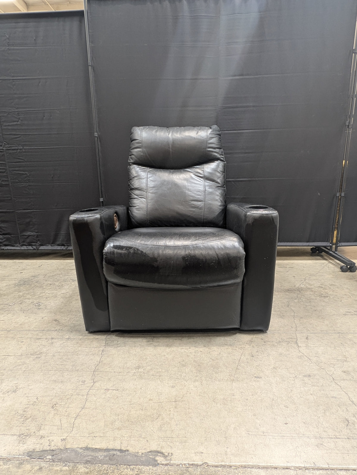 Comfortable Black Leather Recliner Chair with Cup Holders