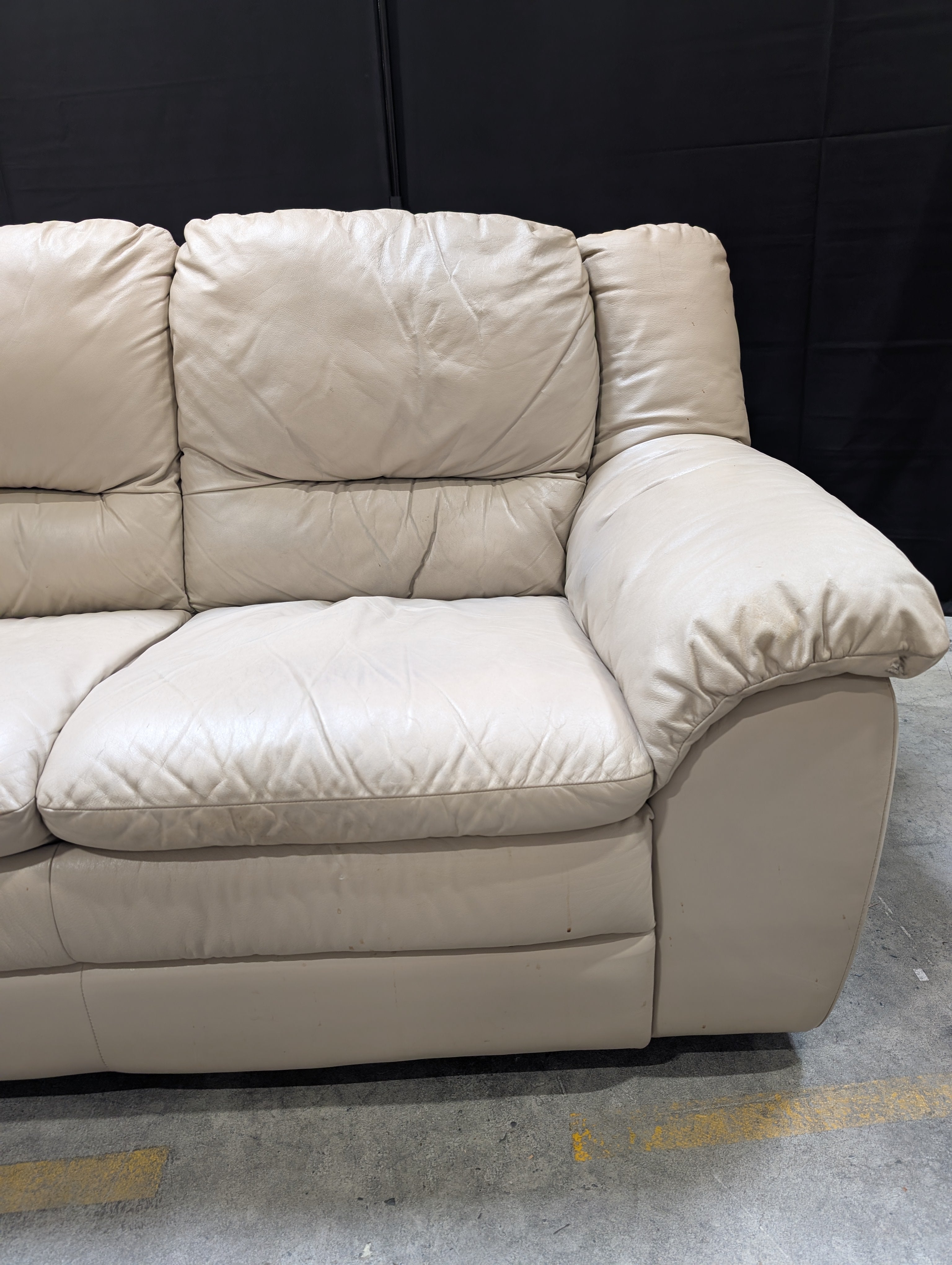 Spacious Three-Seater Sofa with Rolled Arms