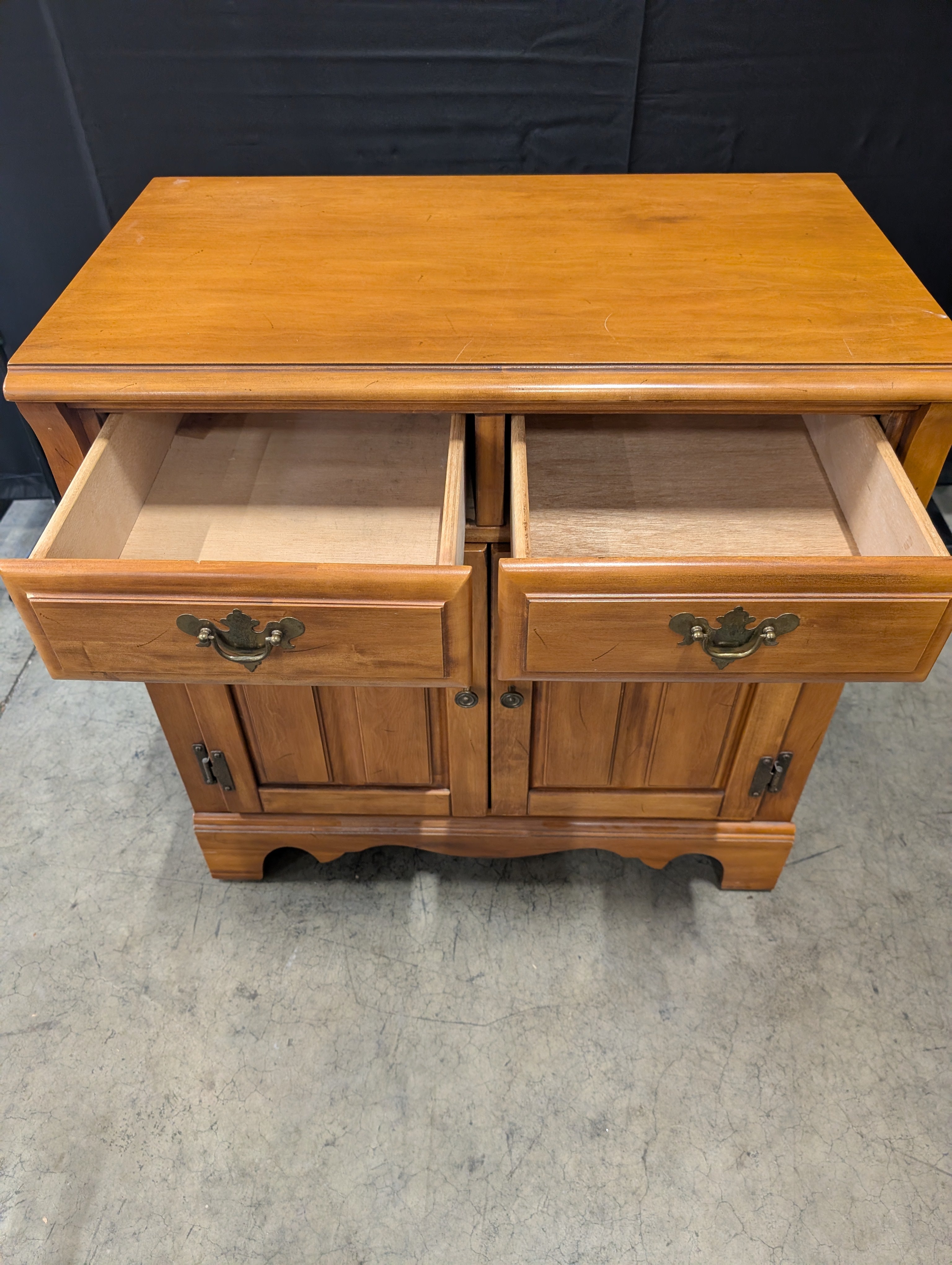 Traditional Honey Wood Storage Cabinet with Drawers