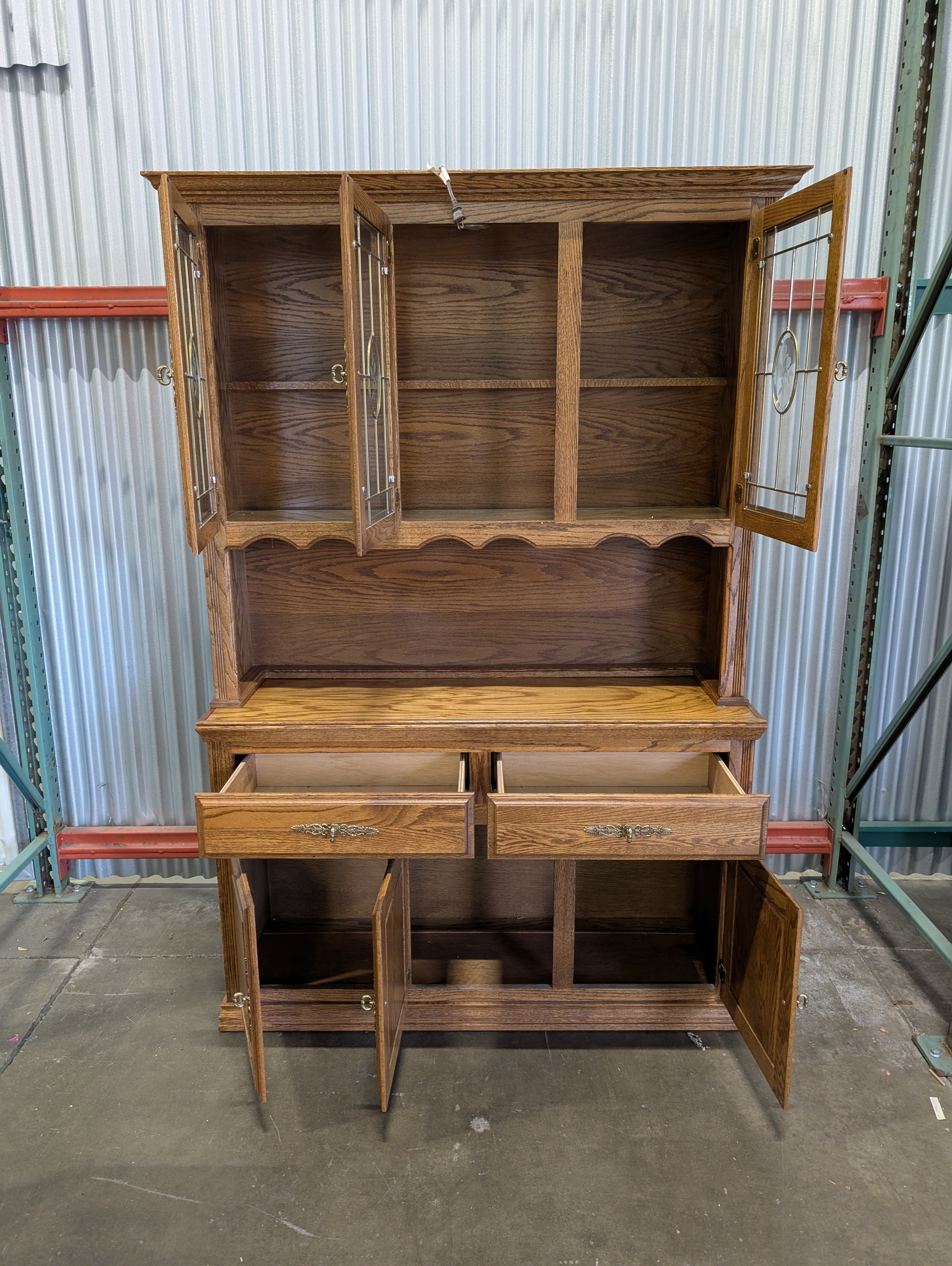 Traditional Oak Wood Display Hutch with Leaded Glass Doors