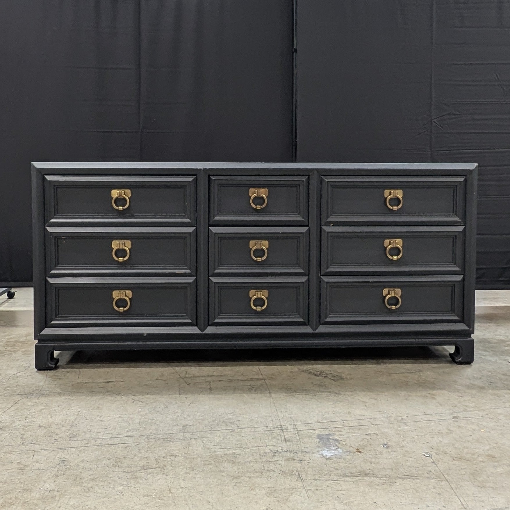 Black Thomasville eight-Drawer Dresser